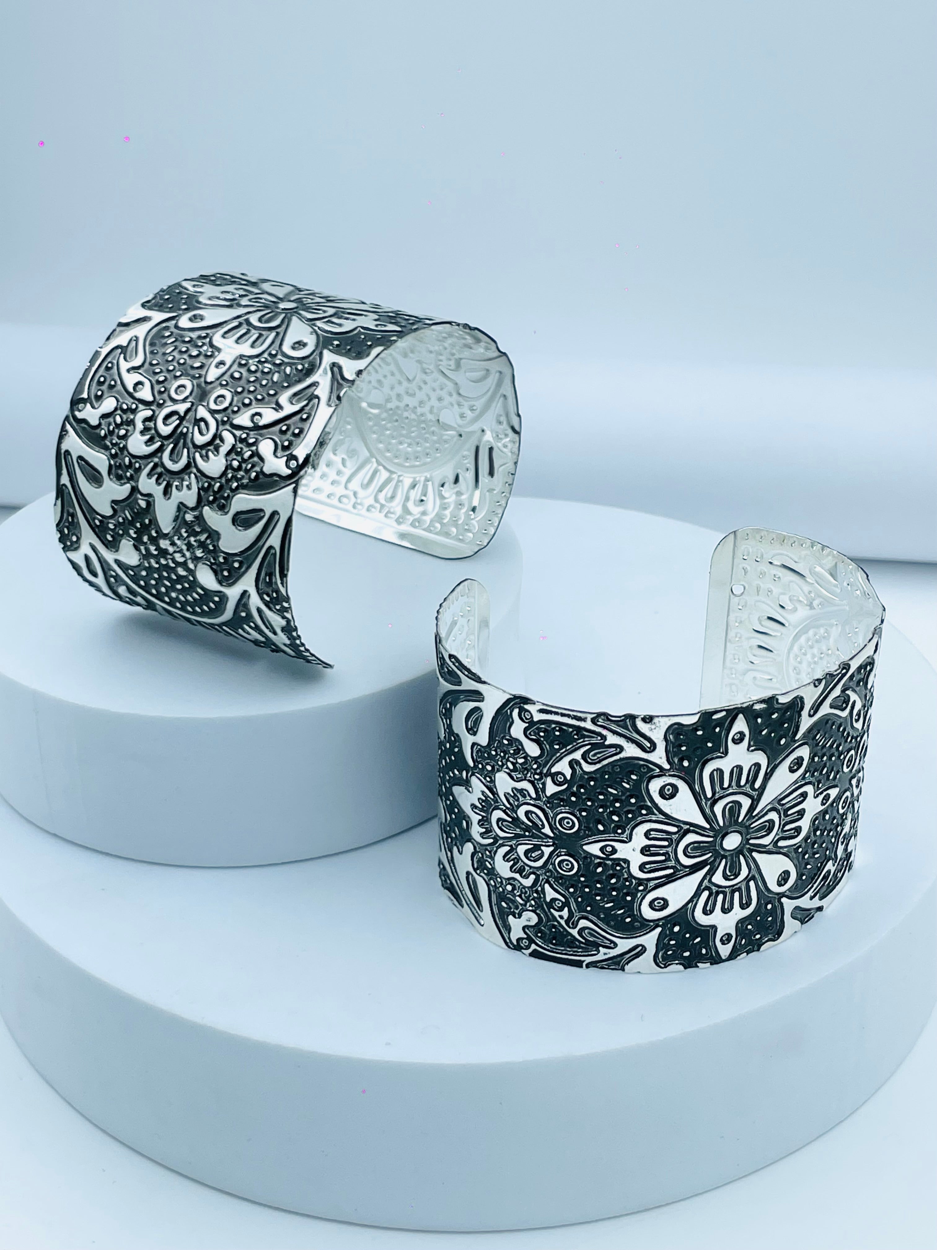 Elegant Floral Patterned Silver Cuff Bracelets 1 piece