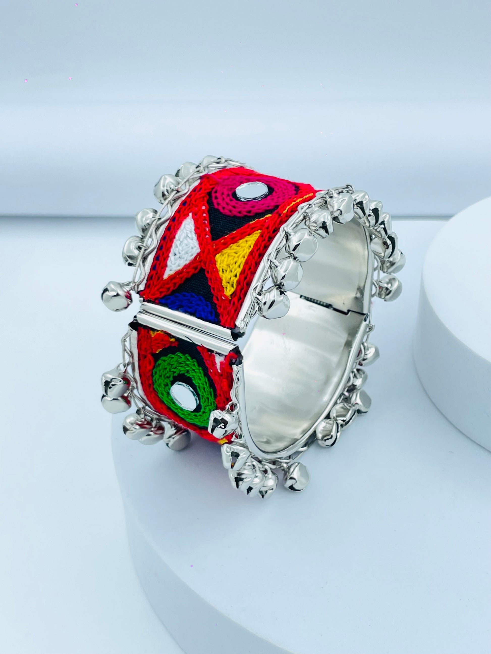 Vibrant Ethnic Silver Plated Mirror Work Bangle