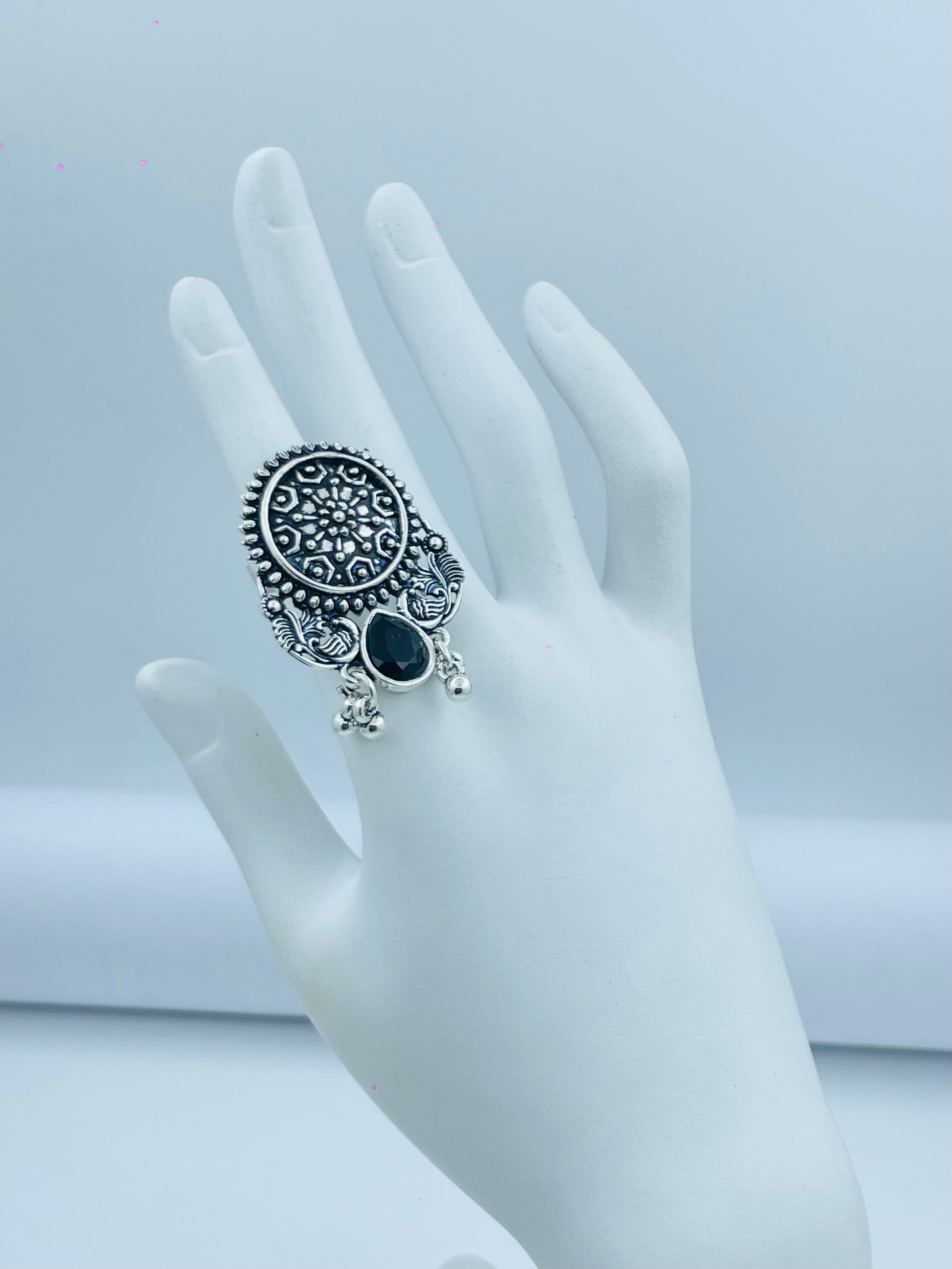 Elegant Vintage Silver Statement Ring with Black Gem