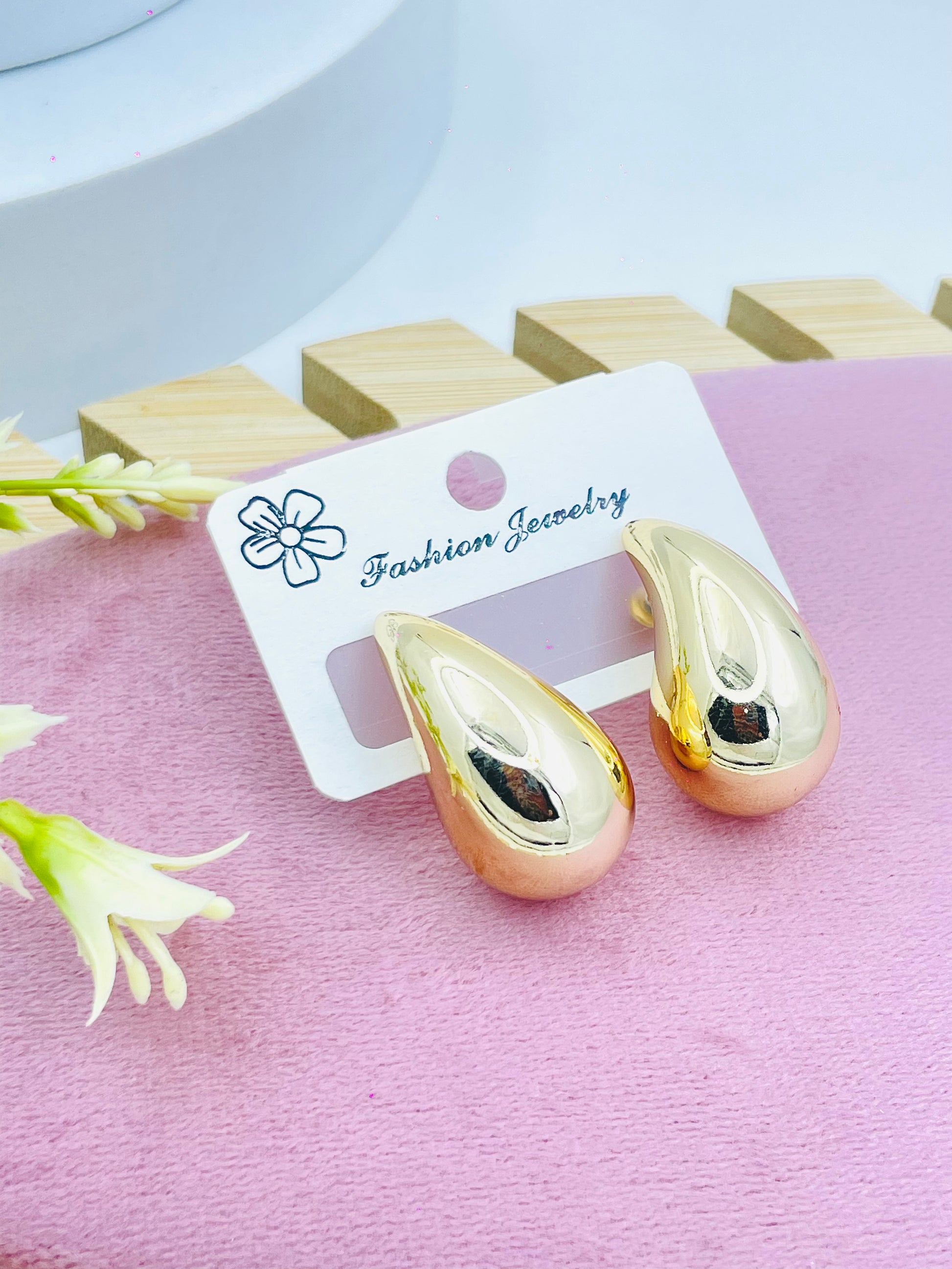 Elegant Gold Teardrop Earrings Fashion Jewelry