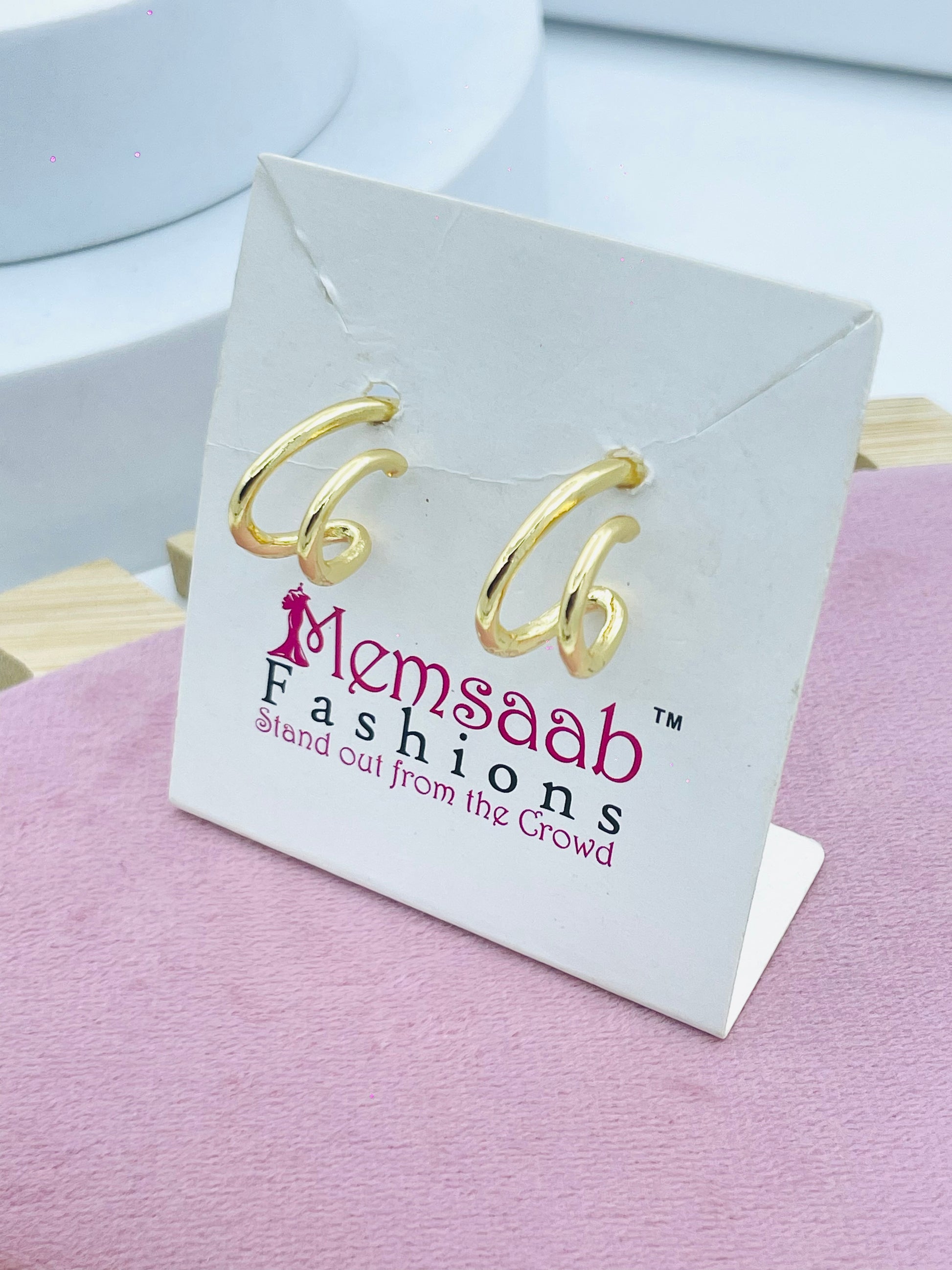 Elegant Gold Hoop Earrings
