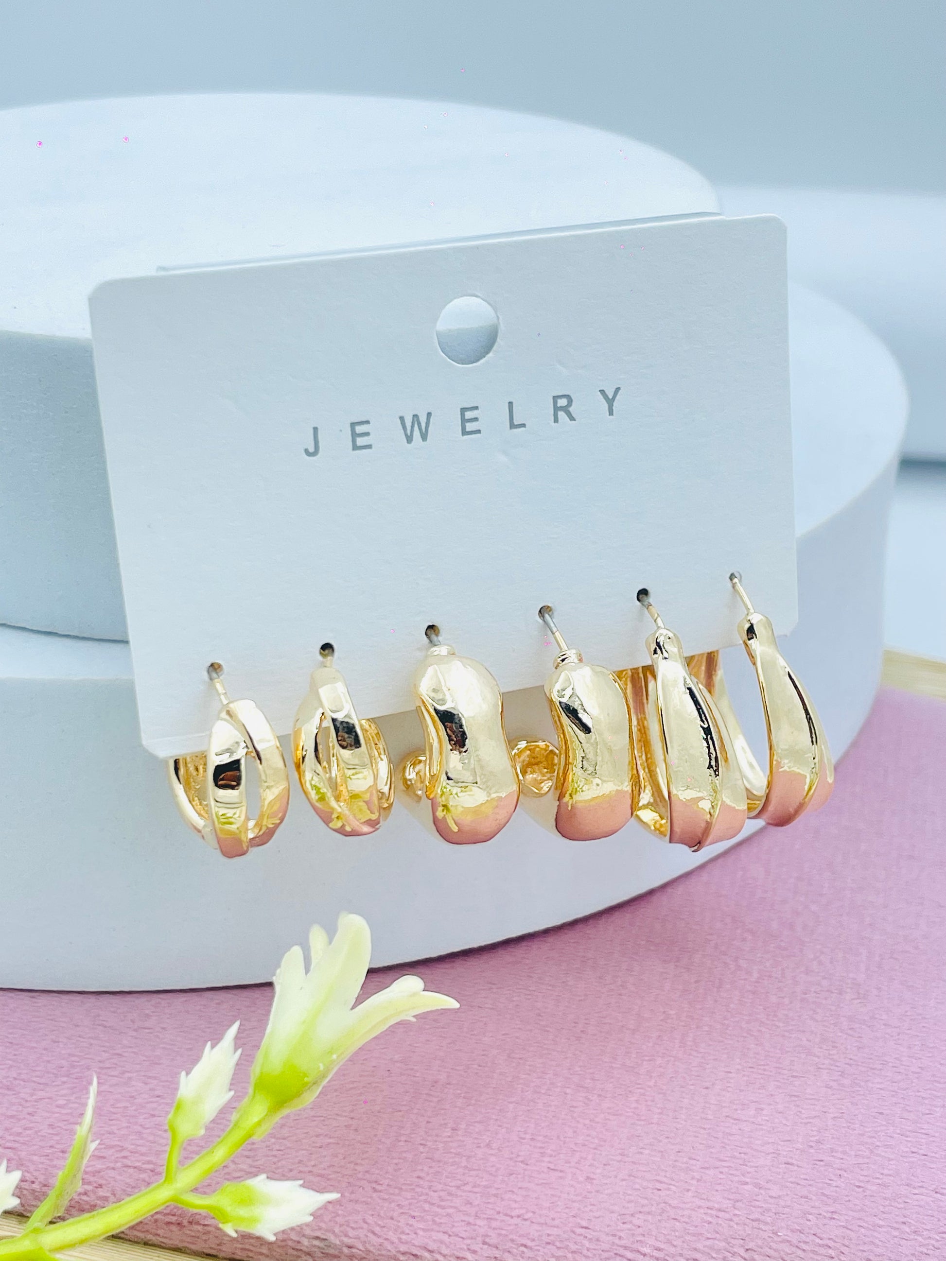 Elegant Gold Hoop Earrings Set