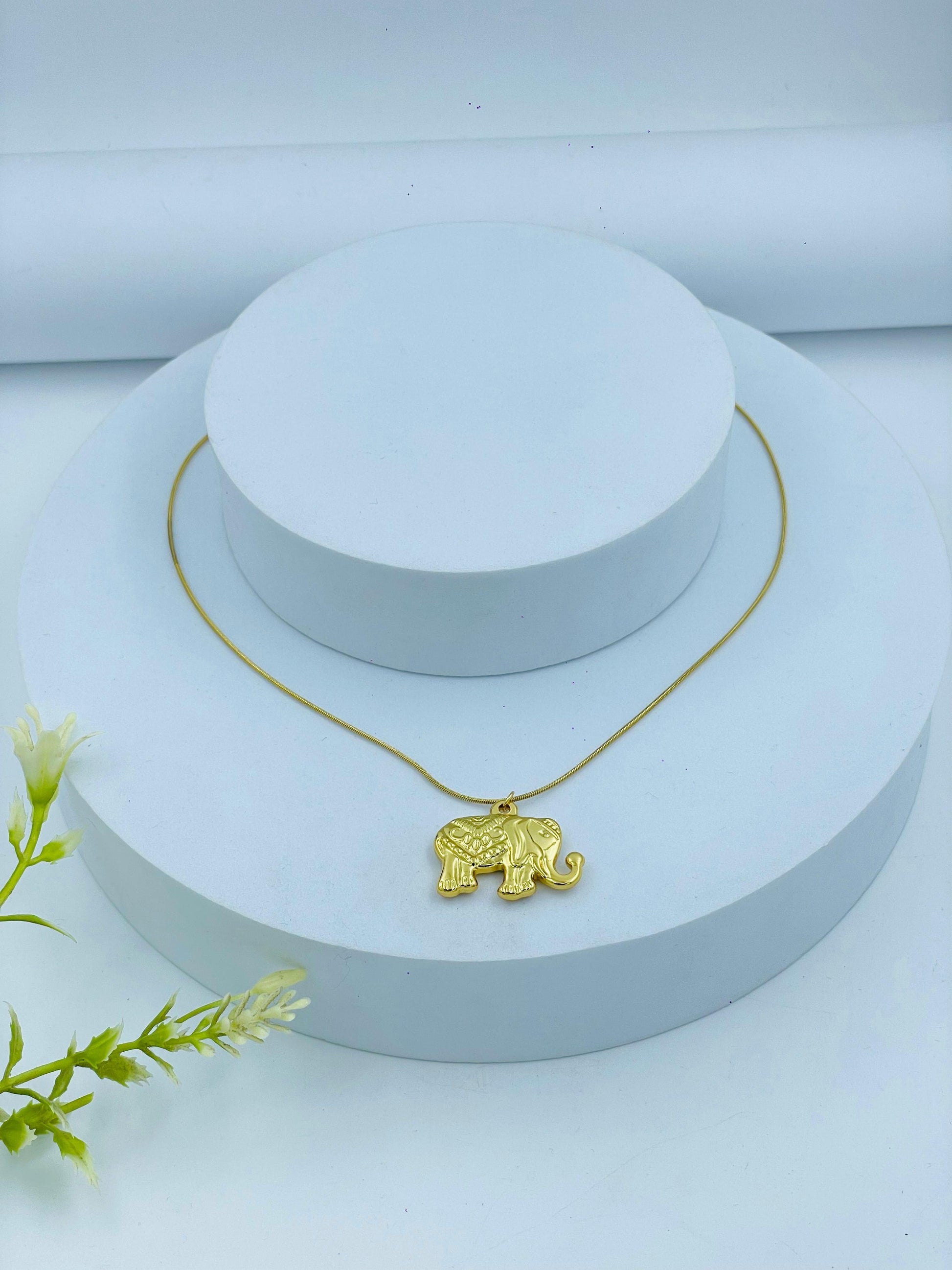 Elegant Gold Elephant Pendant Necklace