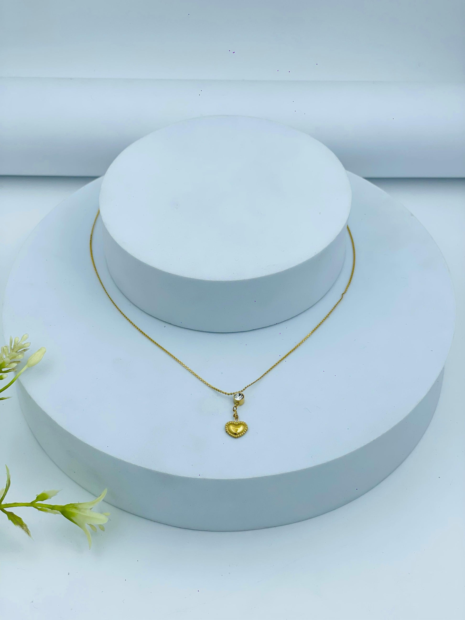 Elegant Gold Heart Pendant Necklace