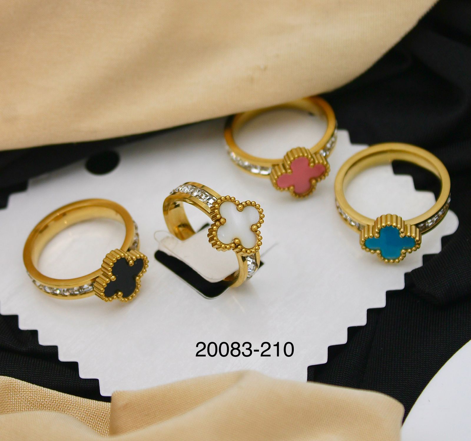 Elegant Clover Design Anti-Tarnish Rings for Women