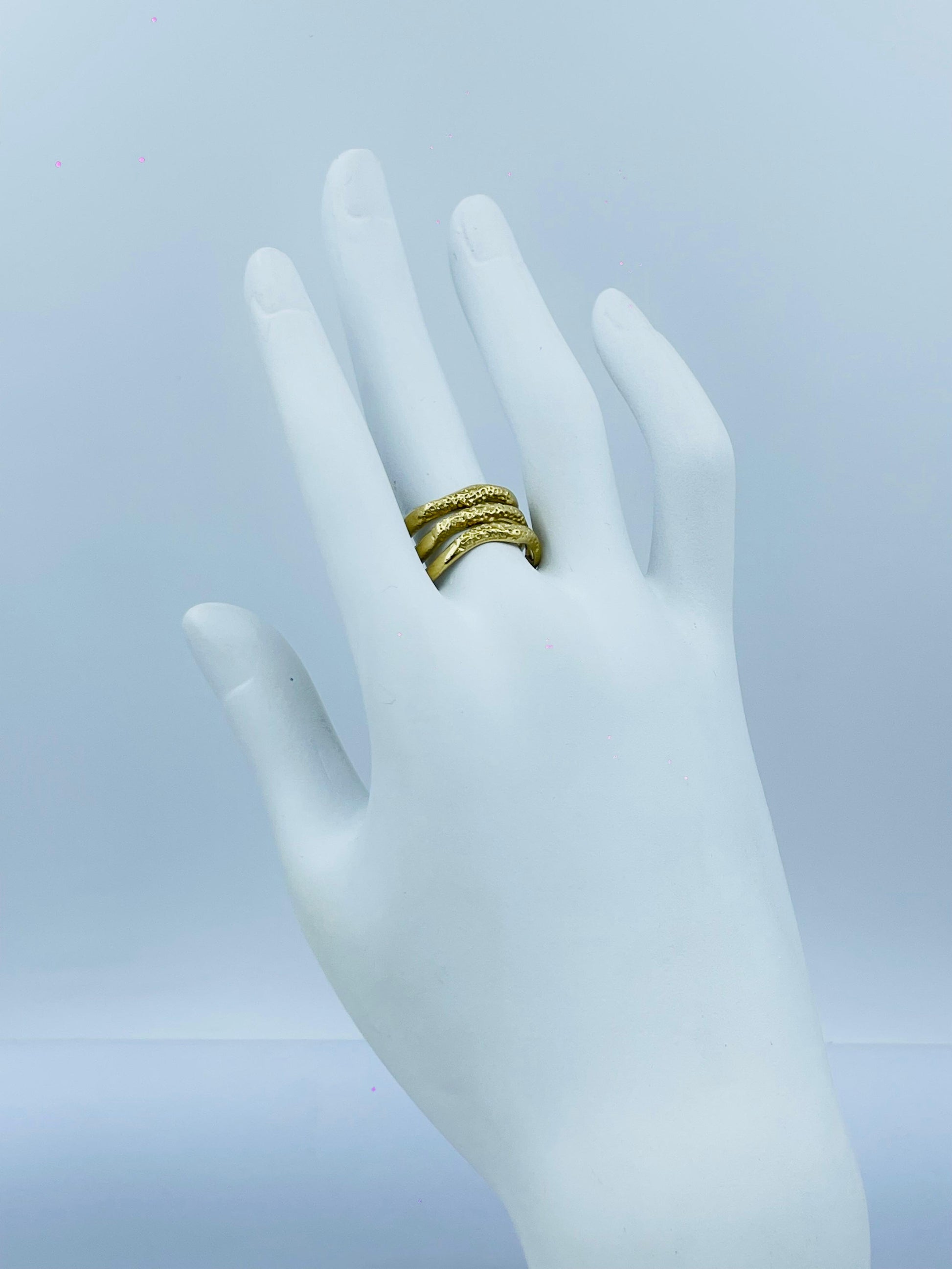 Gold Textured Multi-Band Ring – Elegant & Contemporary Design