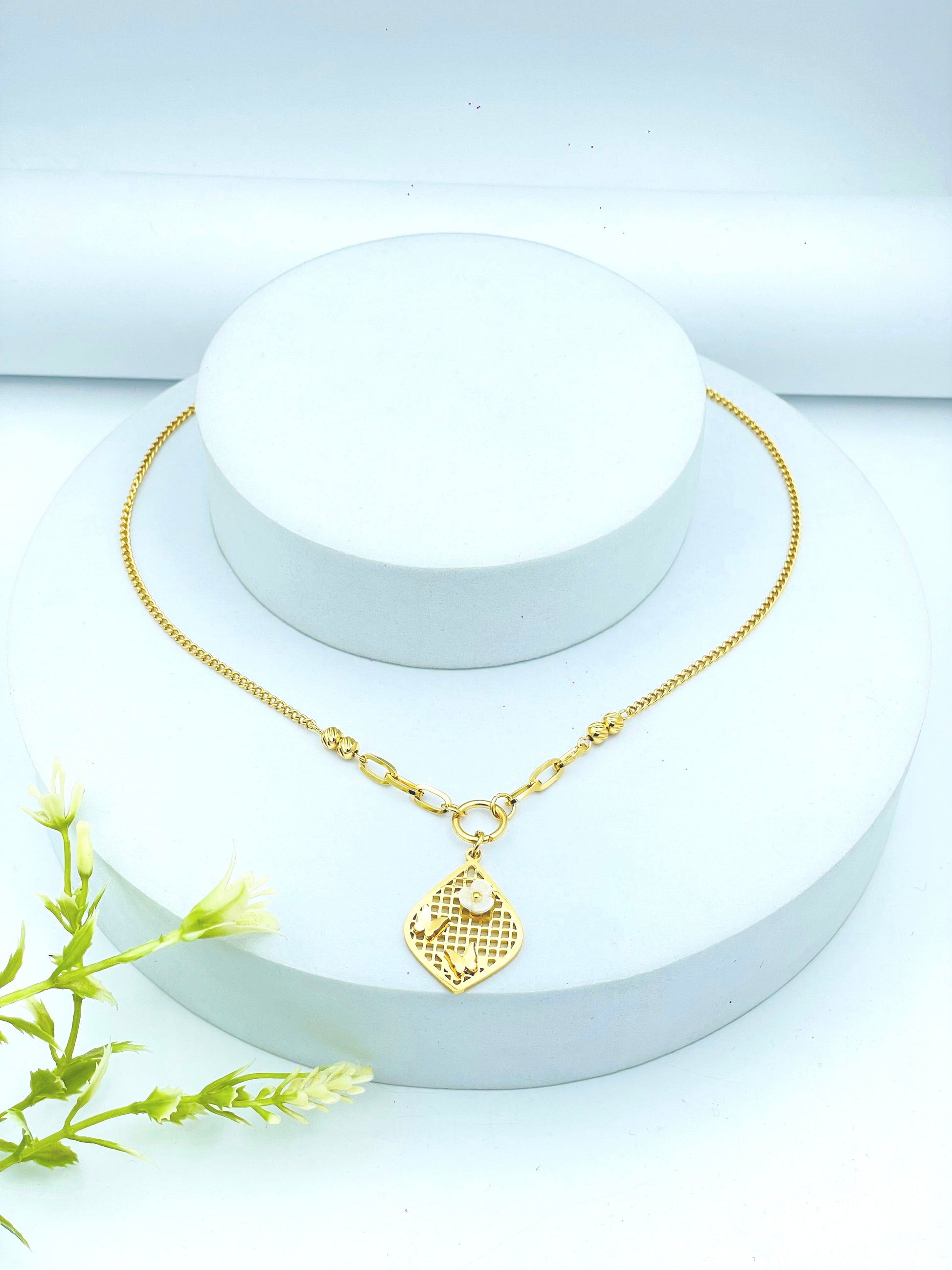 Elegant Gold Plated Geometric Necklace