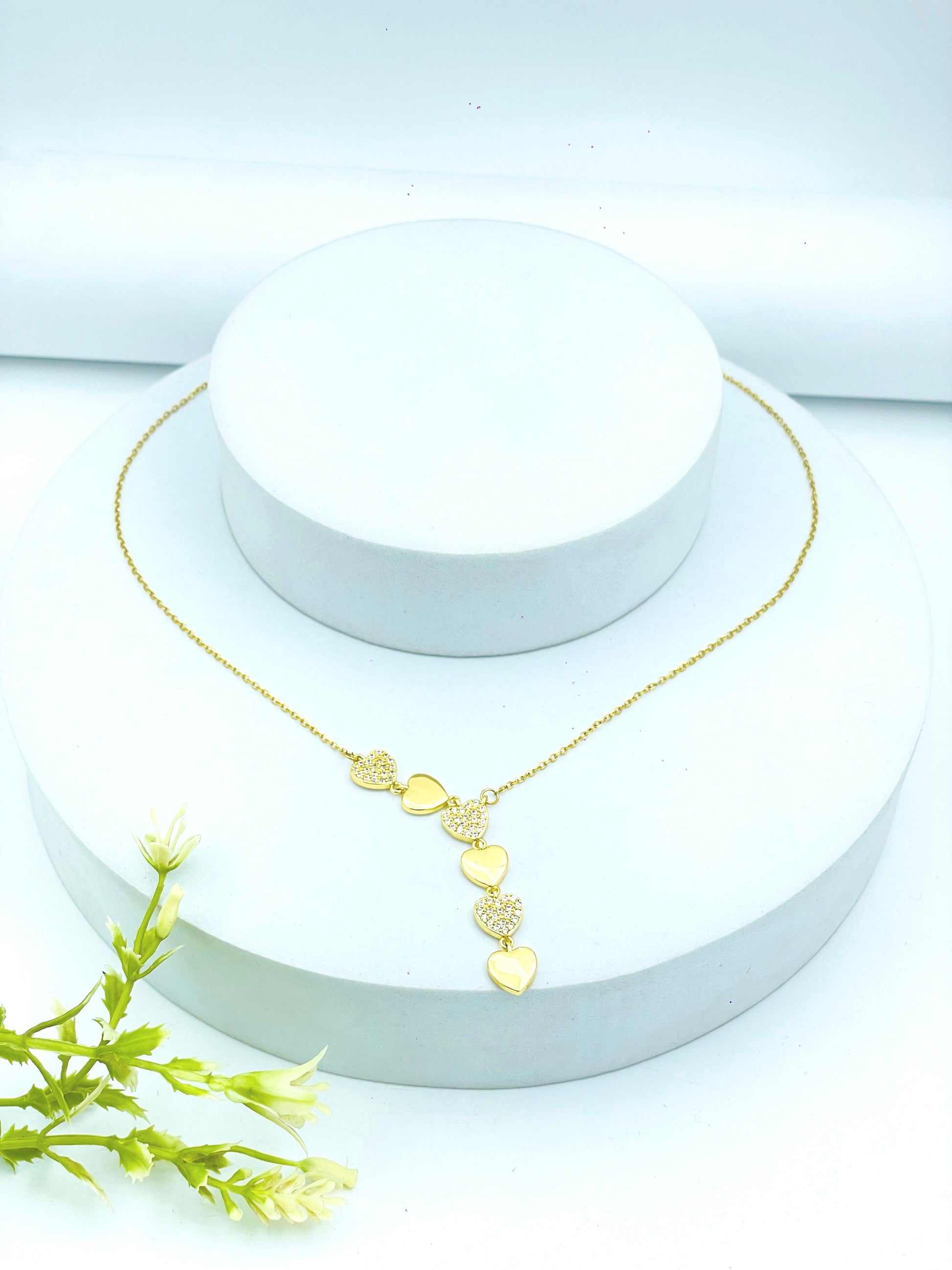 Elegant Gold Heart Pendant Necklace