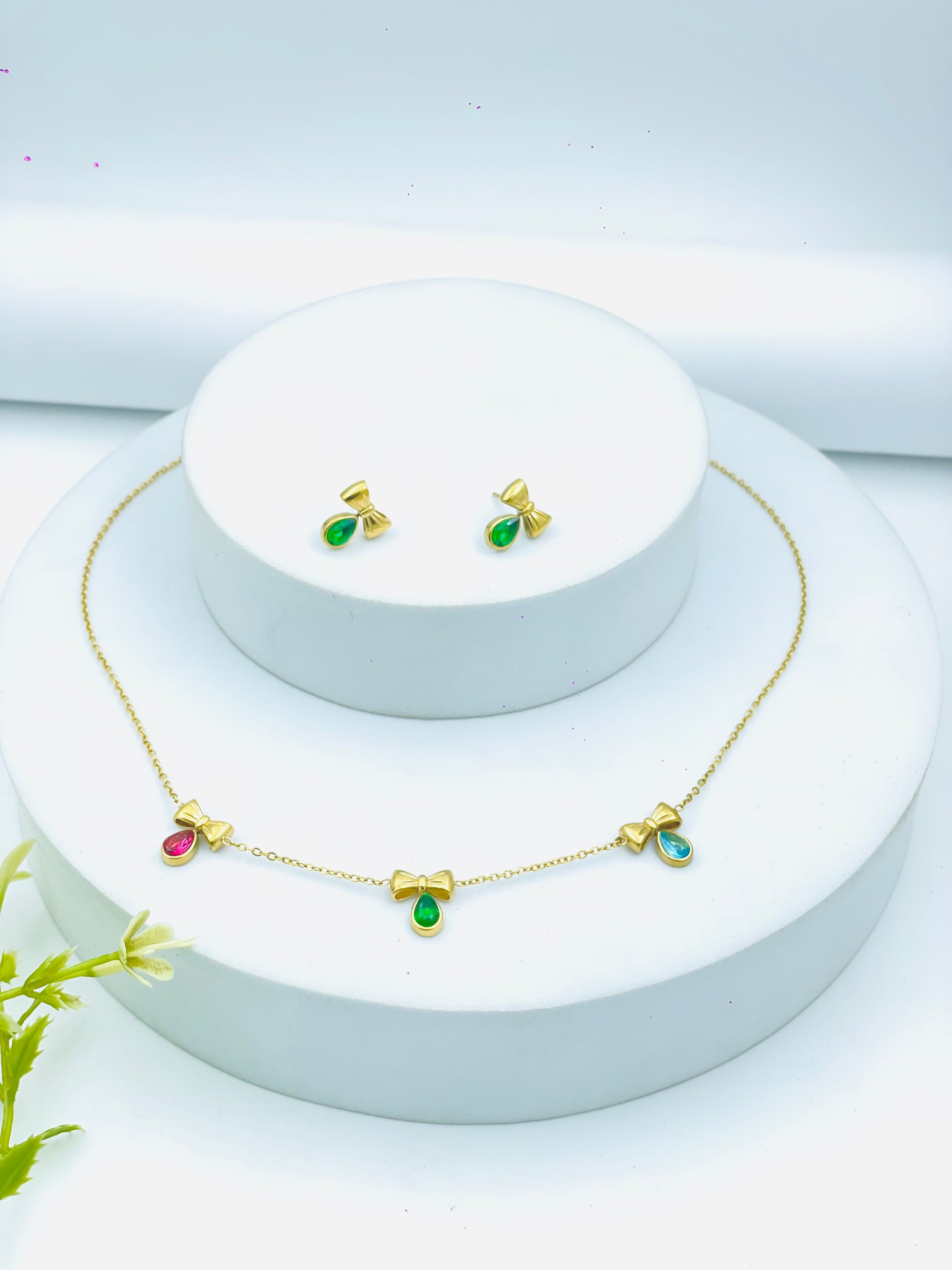 Elegant Gold Necklace and Earring Set with Gemstones