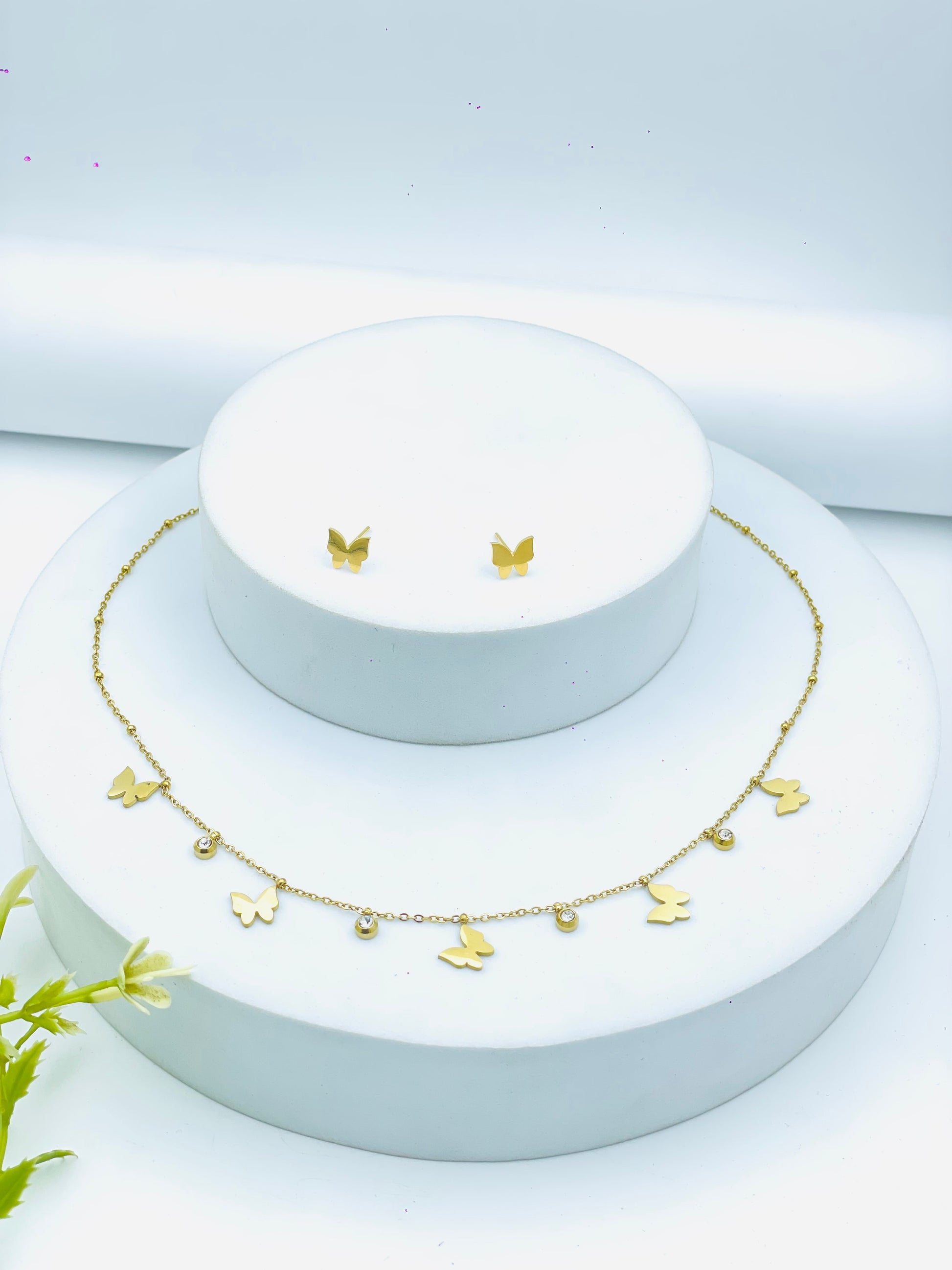 Elegant Butterfly Necklace and Earrings Set