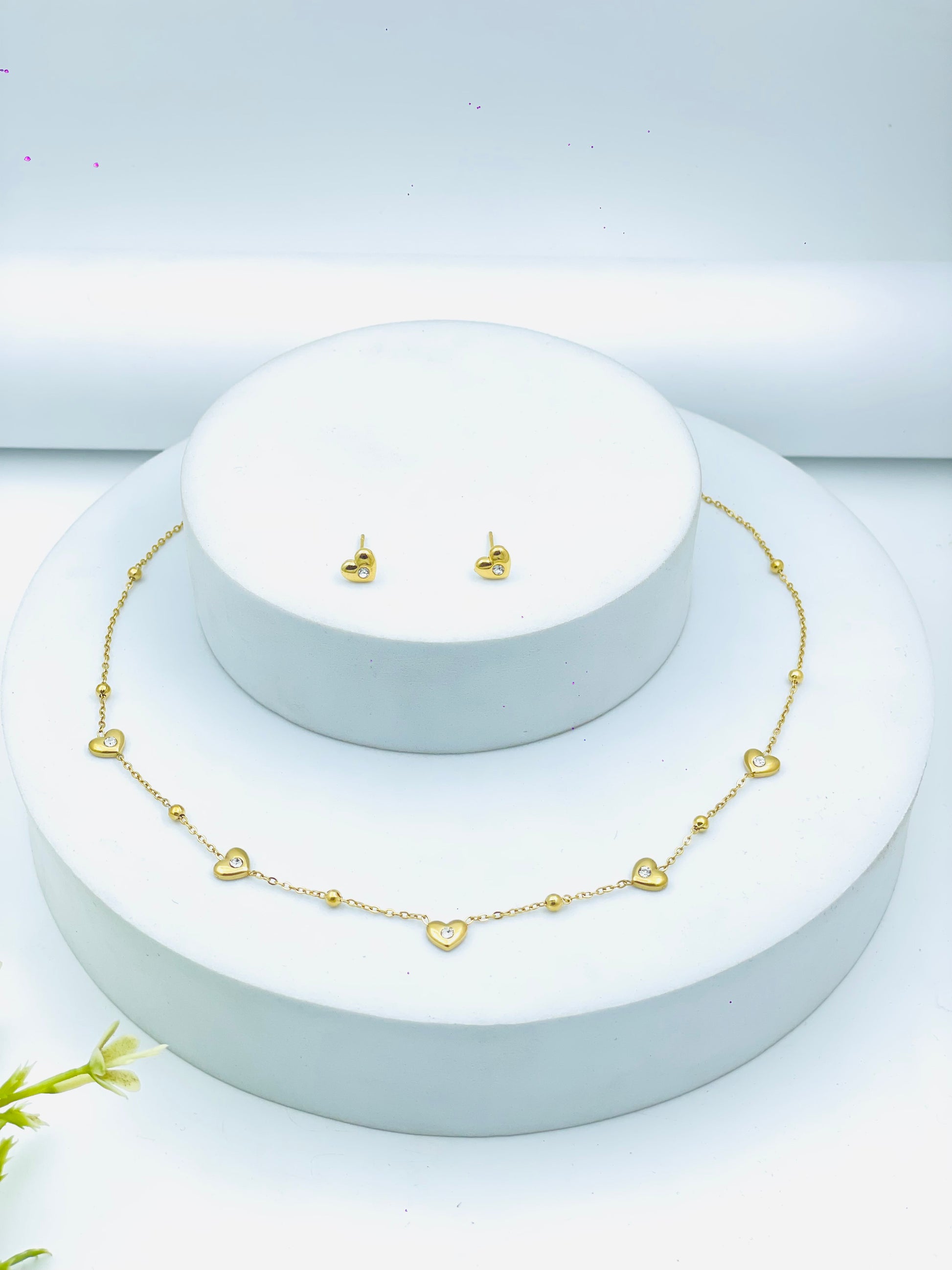 Elegant Gold Heart Necklace and Earrings Set