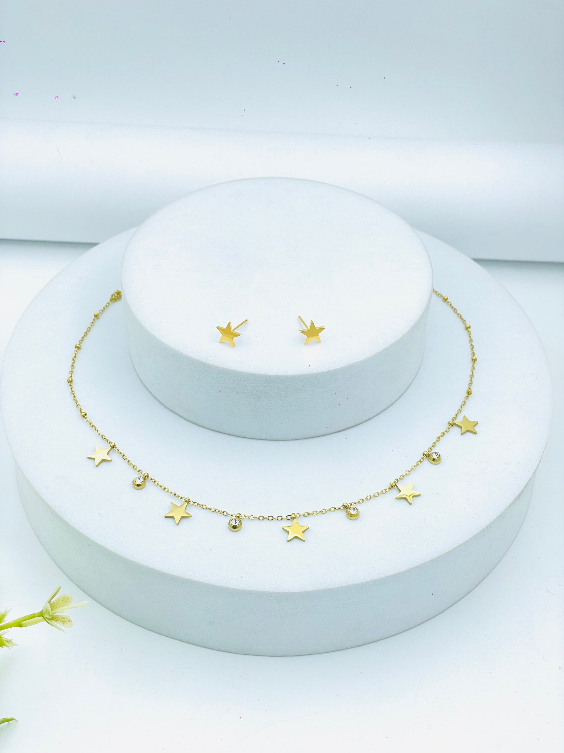 Elegant Gold Star Necklace and Earring Set