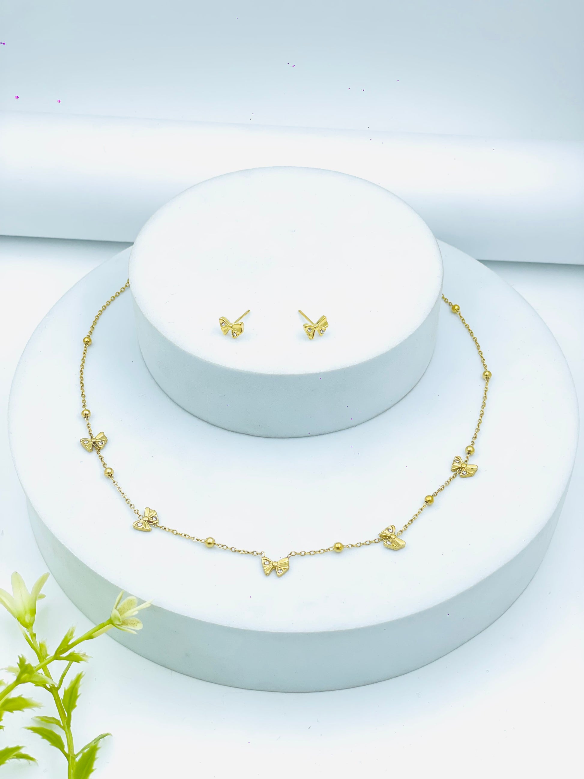 Elegant Butterfly Gold Necklace and Earring Set