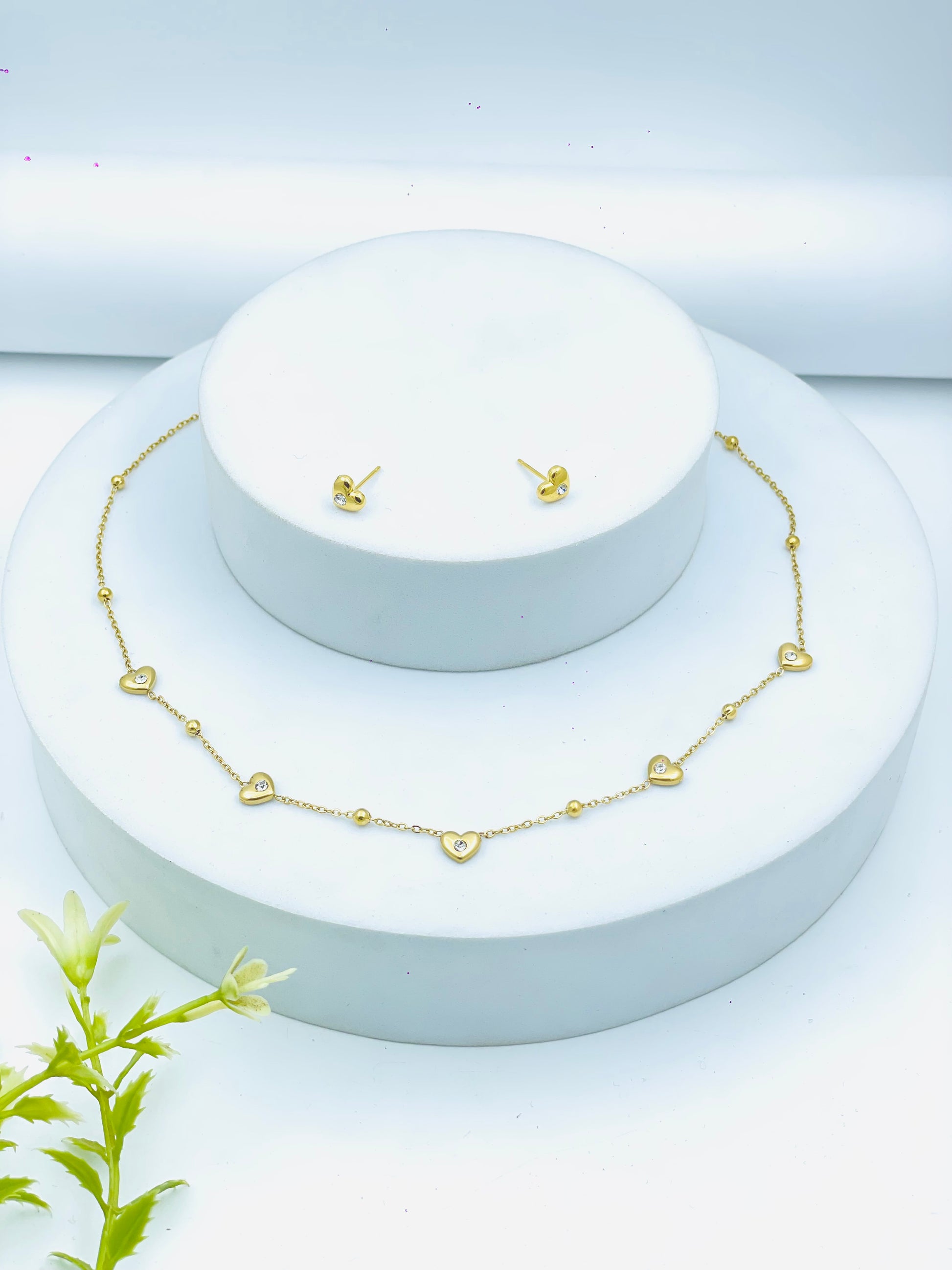 Elegant Gold Heart Necklace and Earring Set
