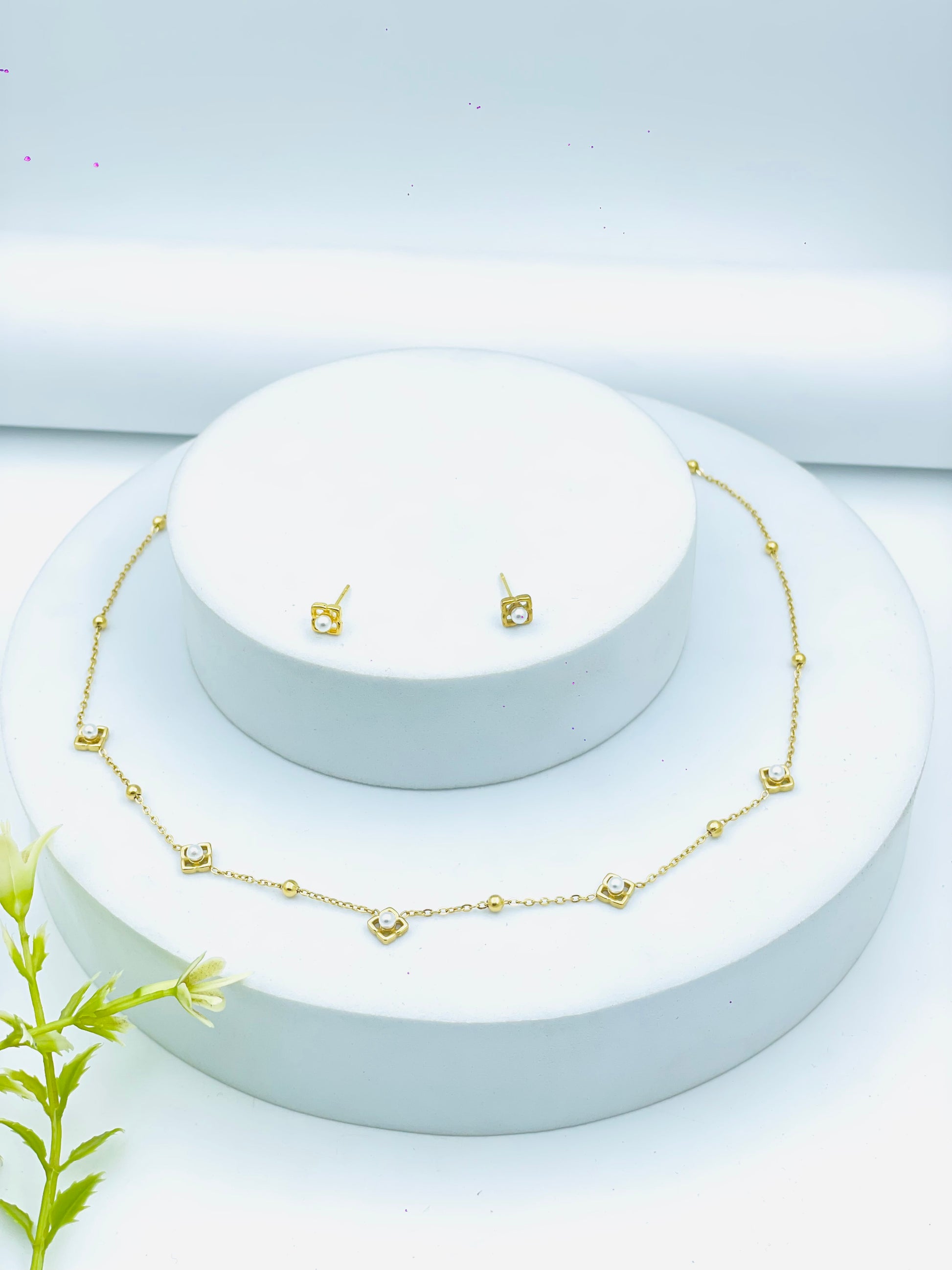 Elegant Gold Heart Jewelry Set