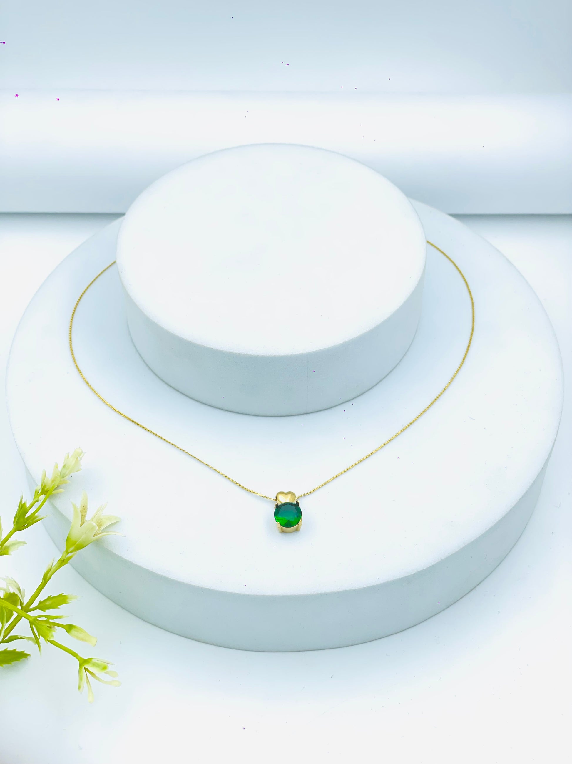 Sophisticated Green Gemstone Necklace  Perfect for Any Occasion