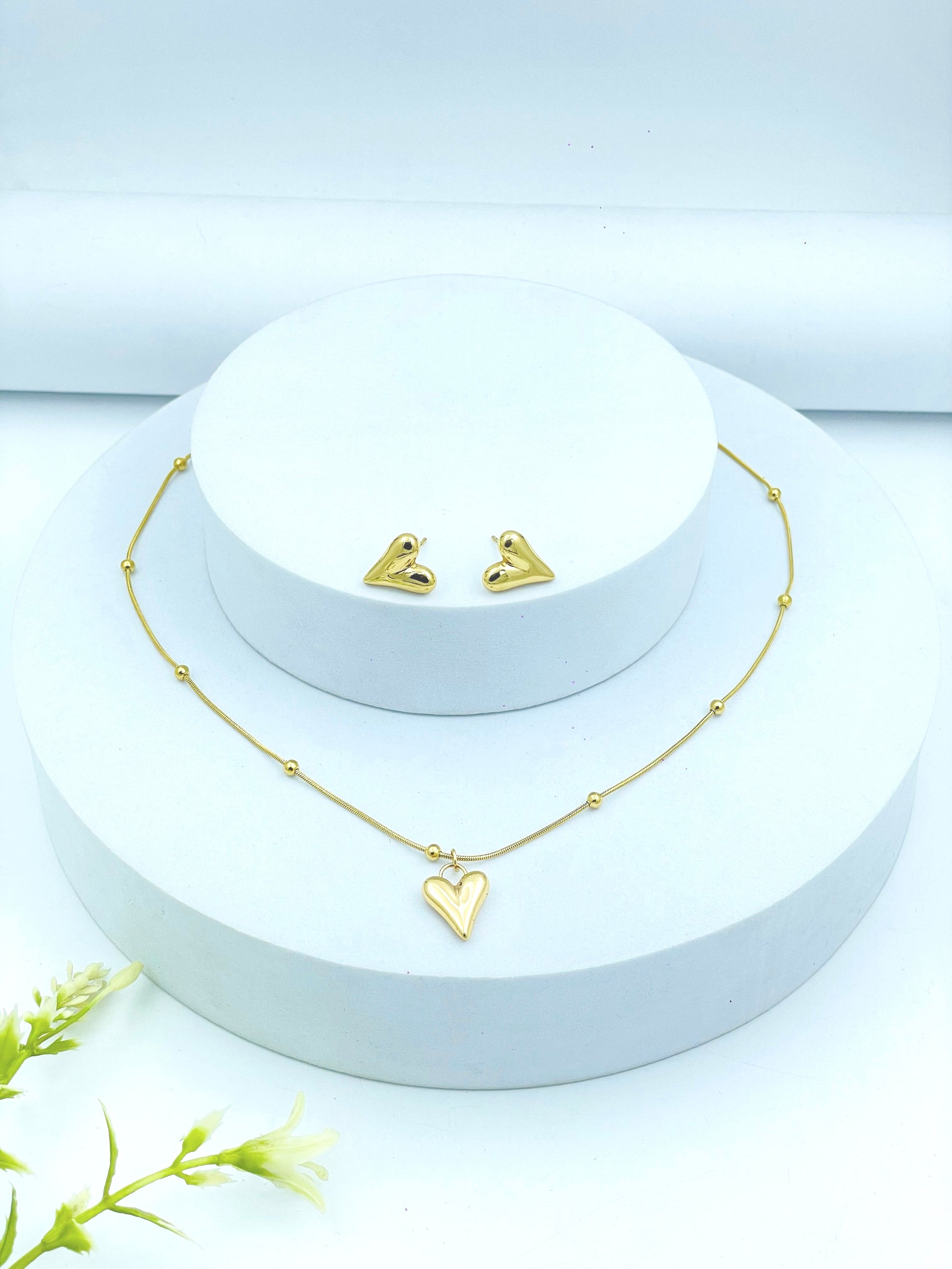Elegant Gold Heart Necklace and Earring Set