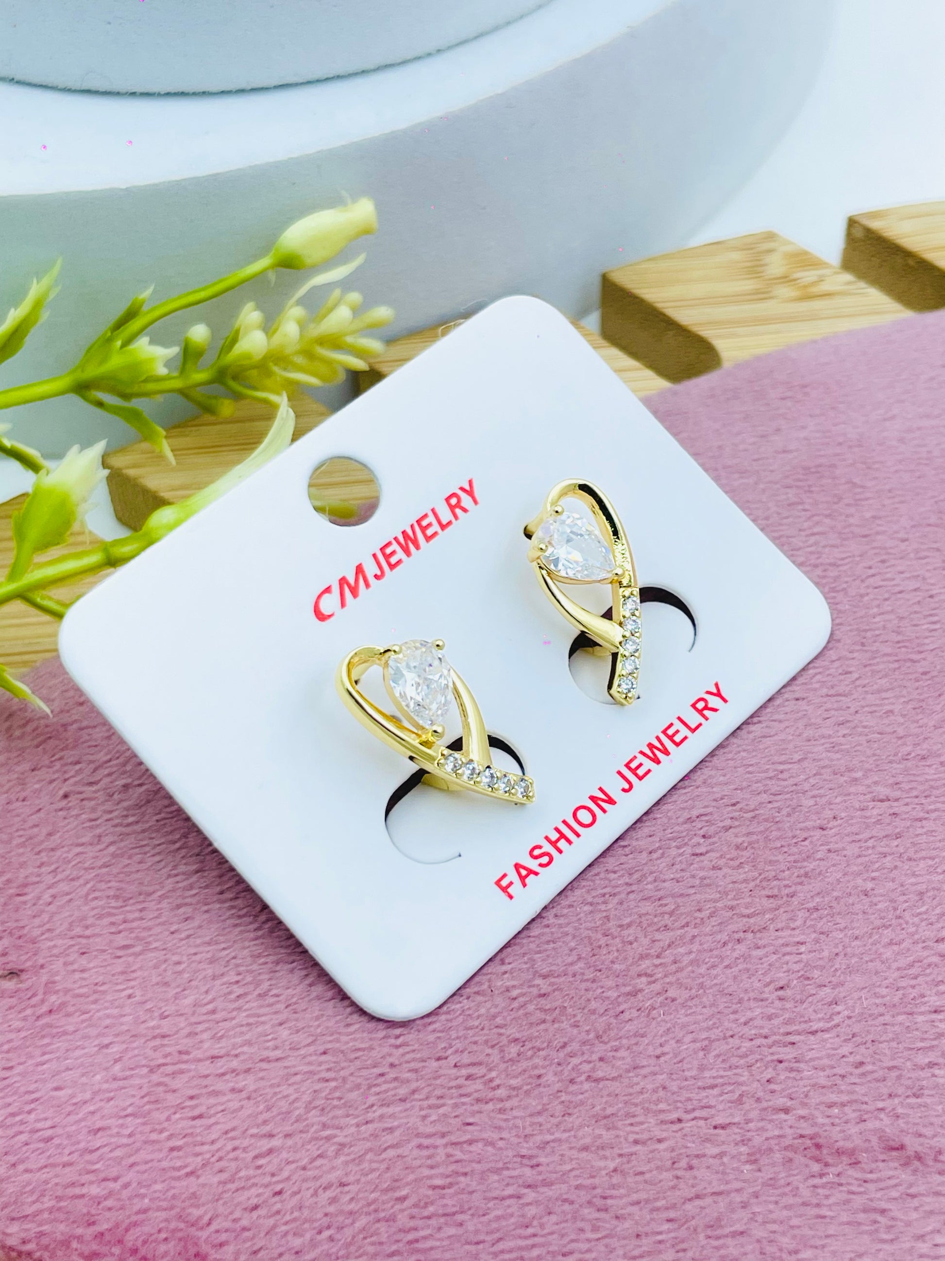 Elegant Gold and Crystal Fashion Earrings  CM Jewelry