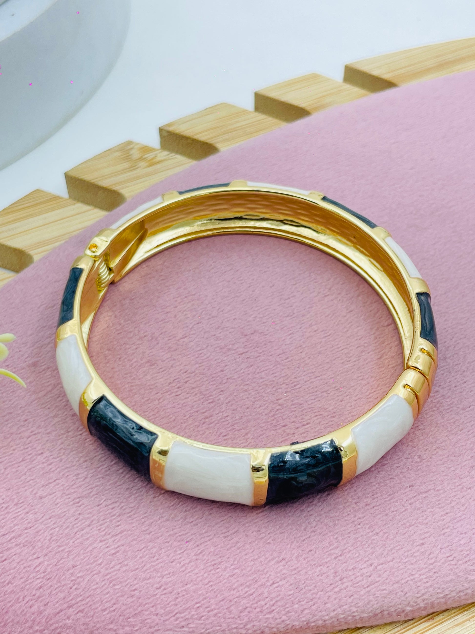 Elegant Gold and Enamel Bangle