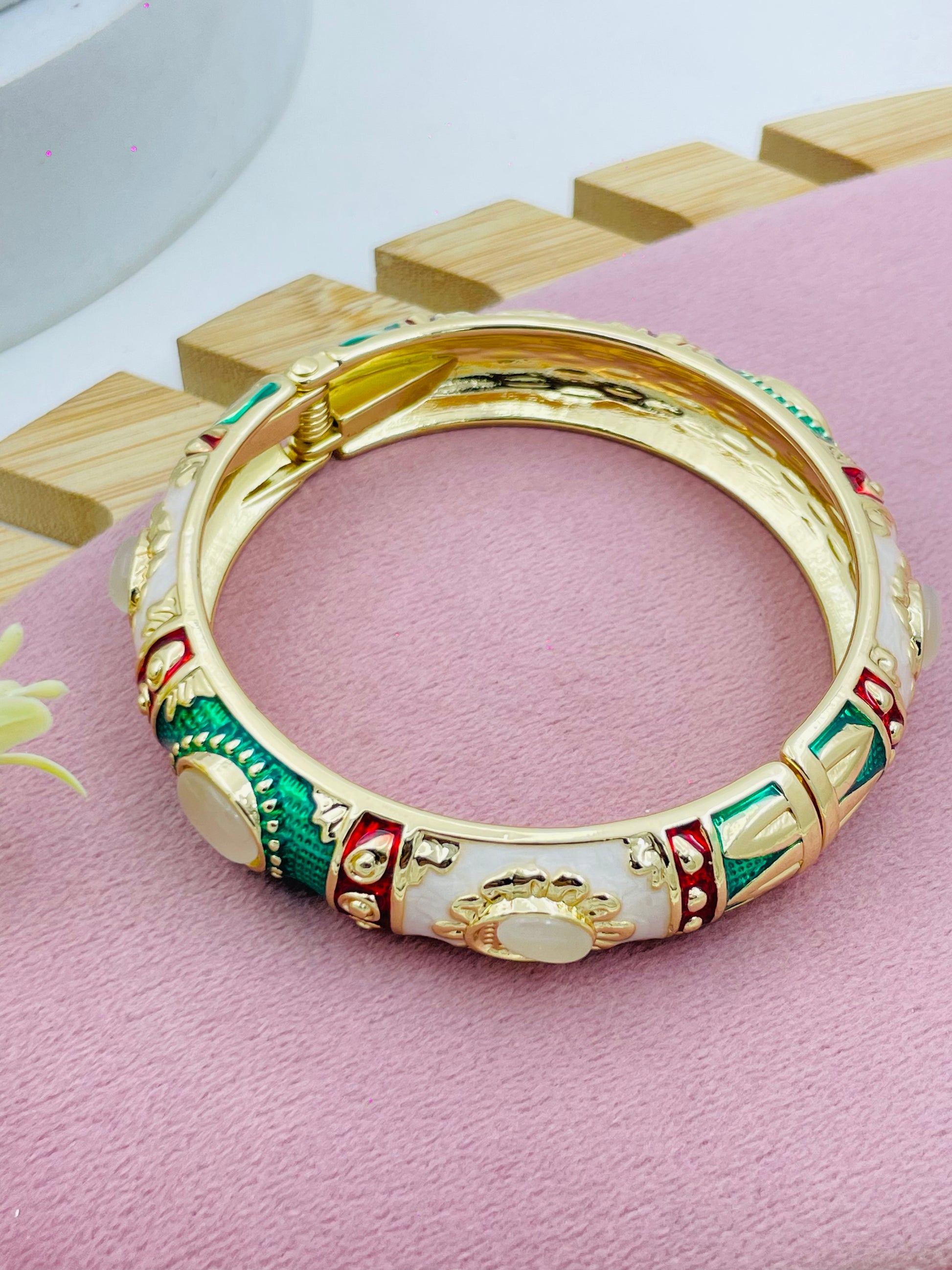 Elegant GoldPlated Enamel Kada Bangle