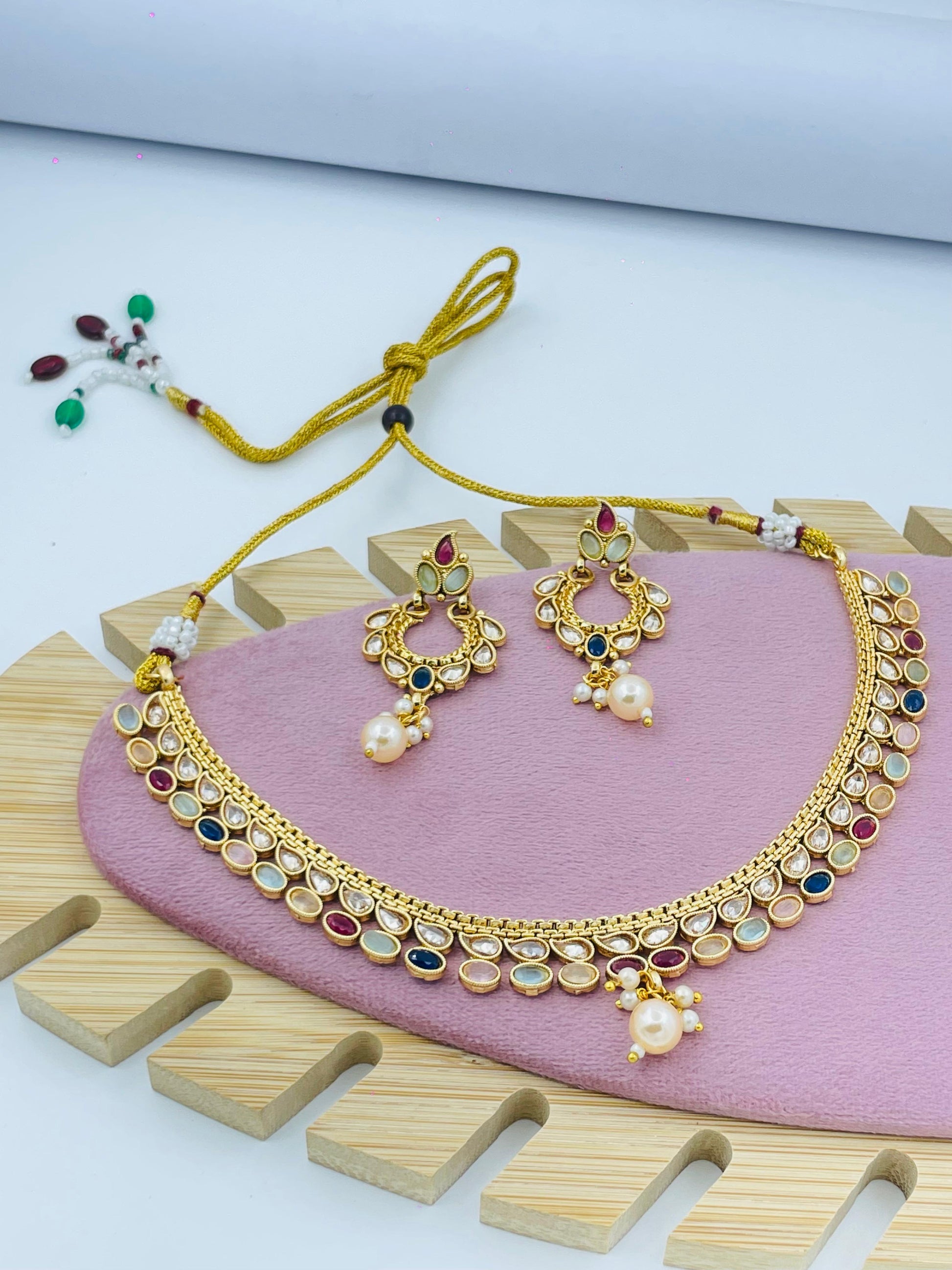 Elegant Gold-Plated Necklace Set with Pearl and Gemstone Accents