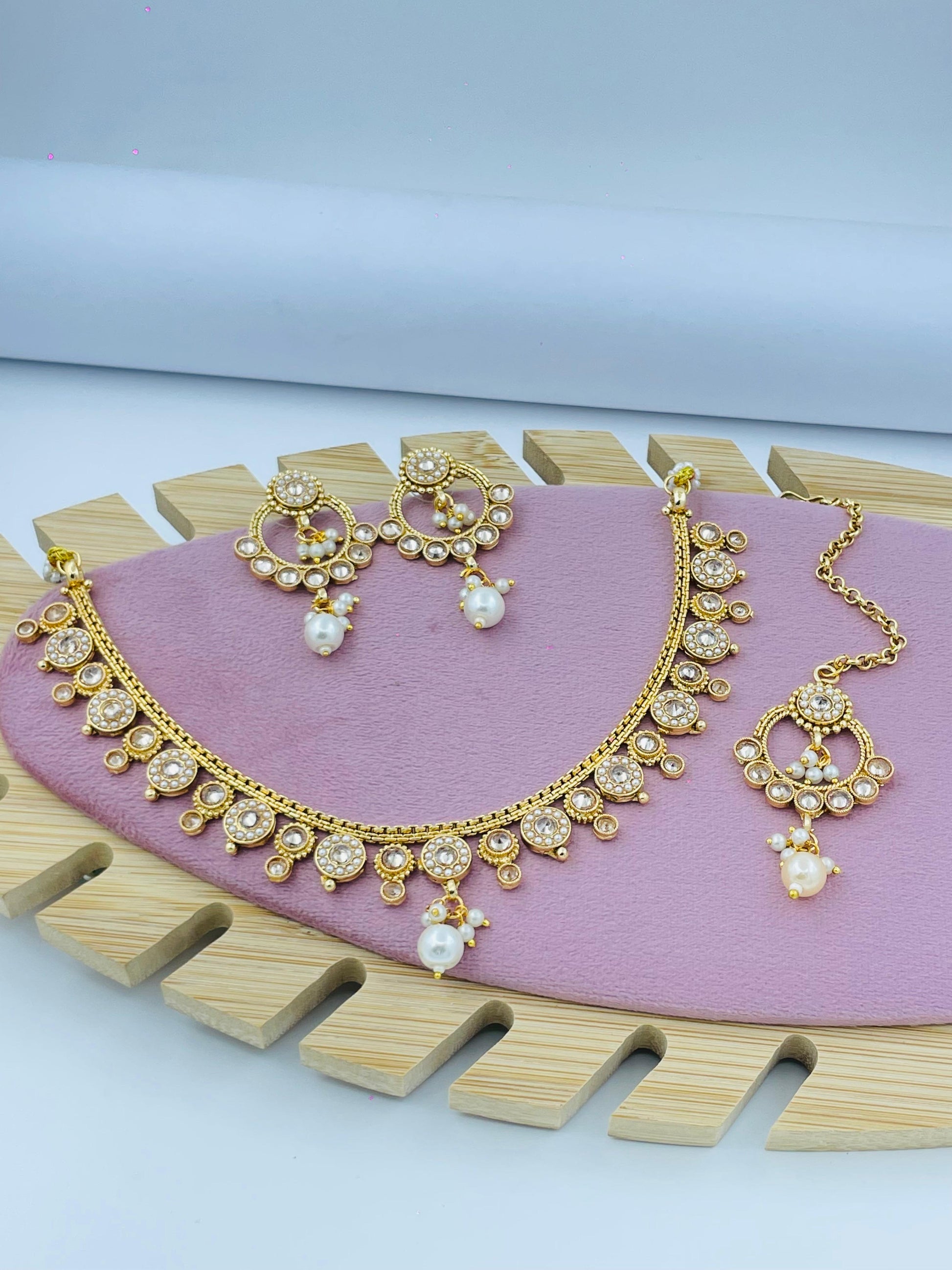 Exquisite Pearl and Gemstone Jewelry Set - Necklace & Earrings Collection