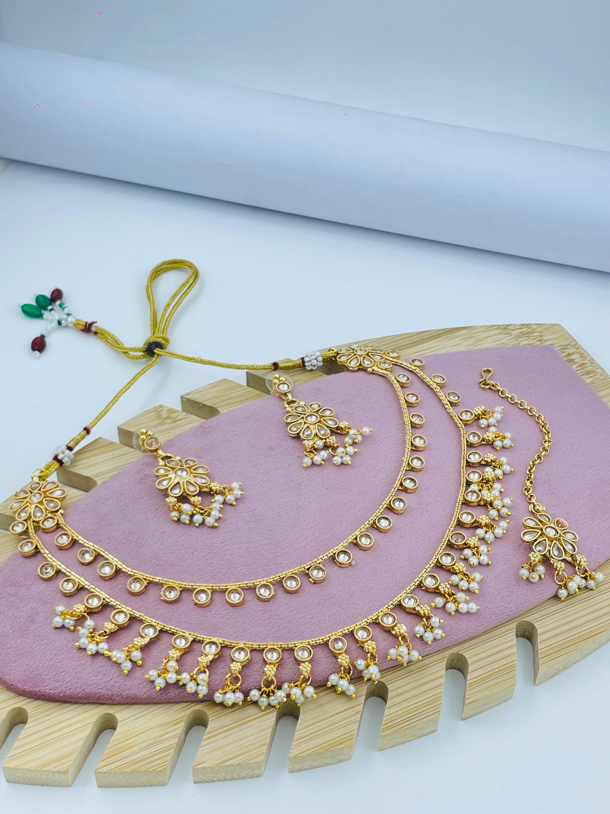 Exquisite Gold-Plated Pearl & Gemstone Jewelry Set with Floral Detailing