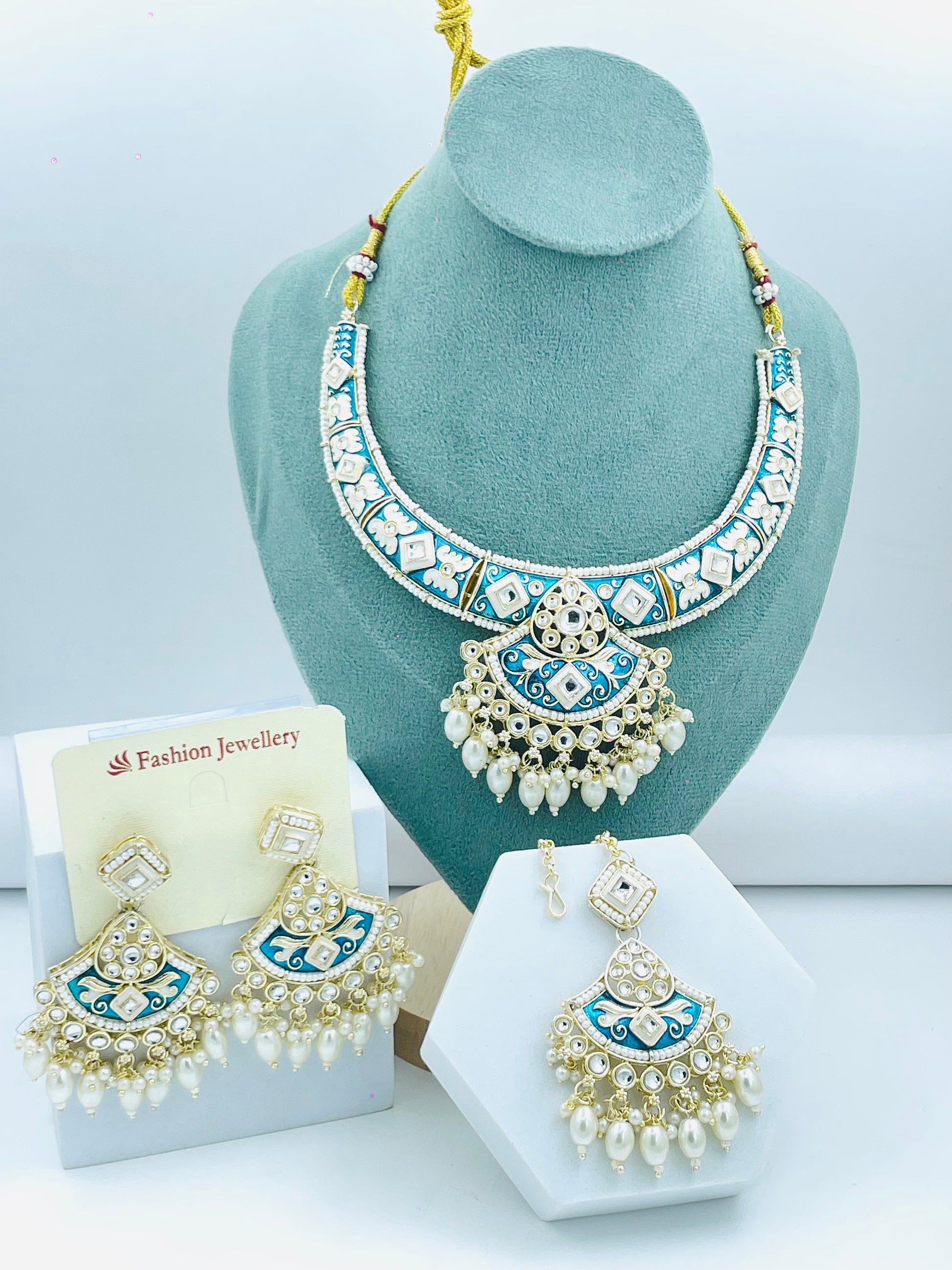 Elegant Fashion Jewellery Pearl and Kundan Necklace Set