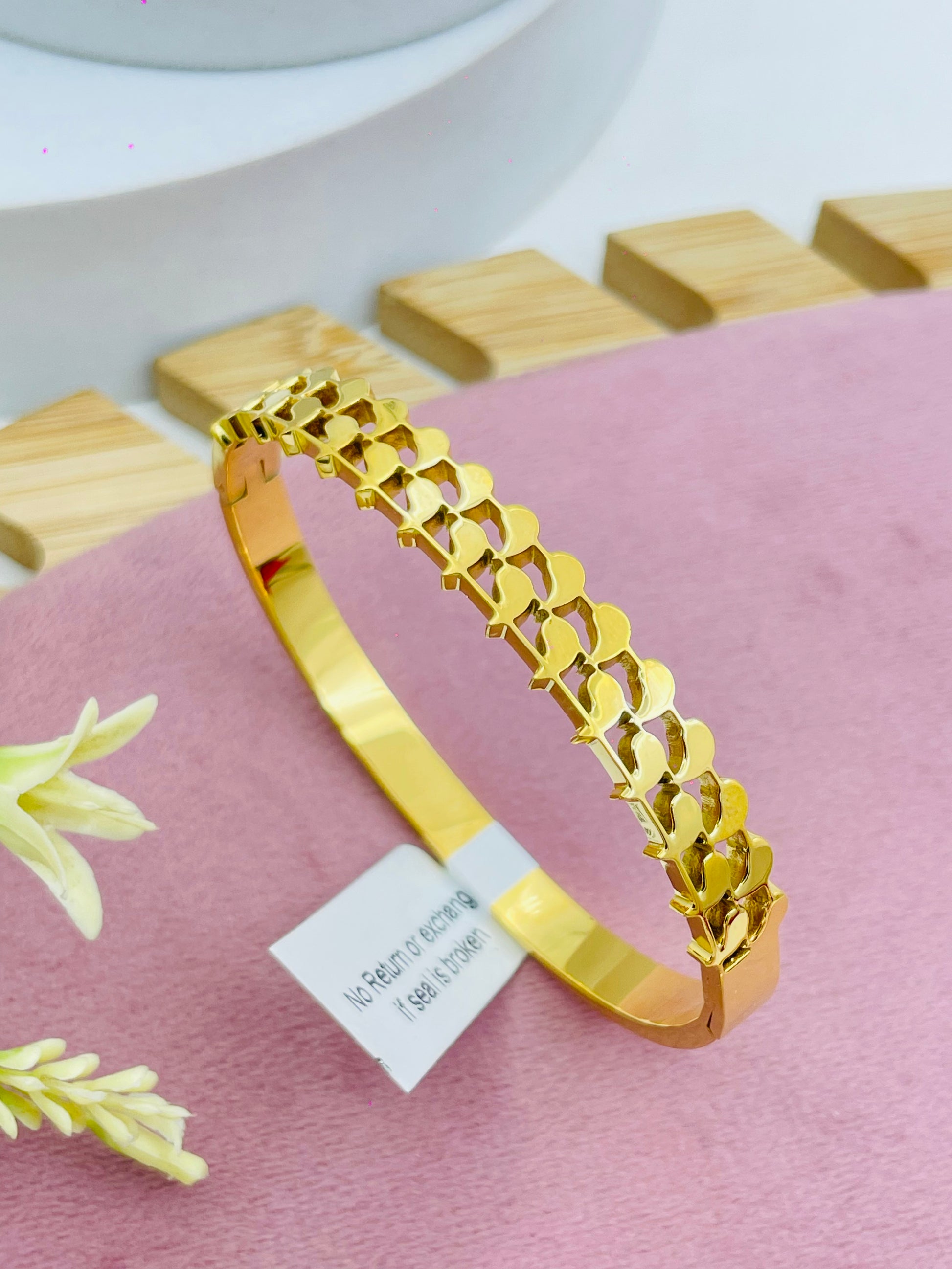 Elegant Gold Patterned Bracelet  Stylish Jewelry Piece