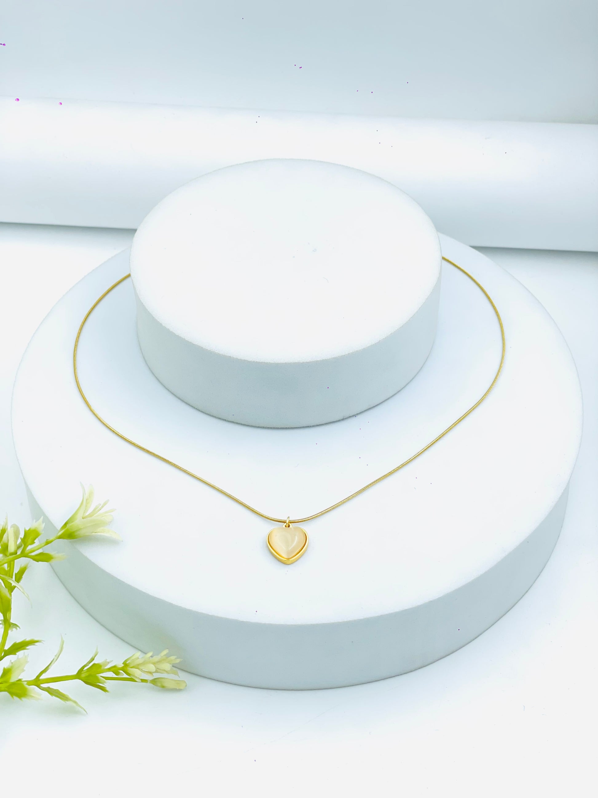 Elegant Gold Heart Pendant Necklace  Timeless Jewelry