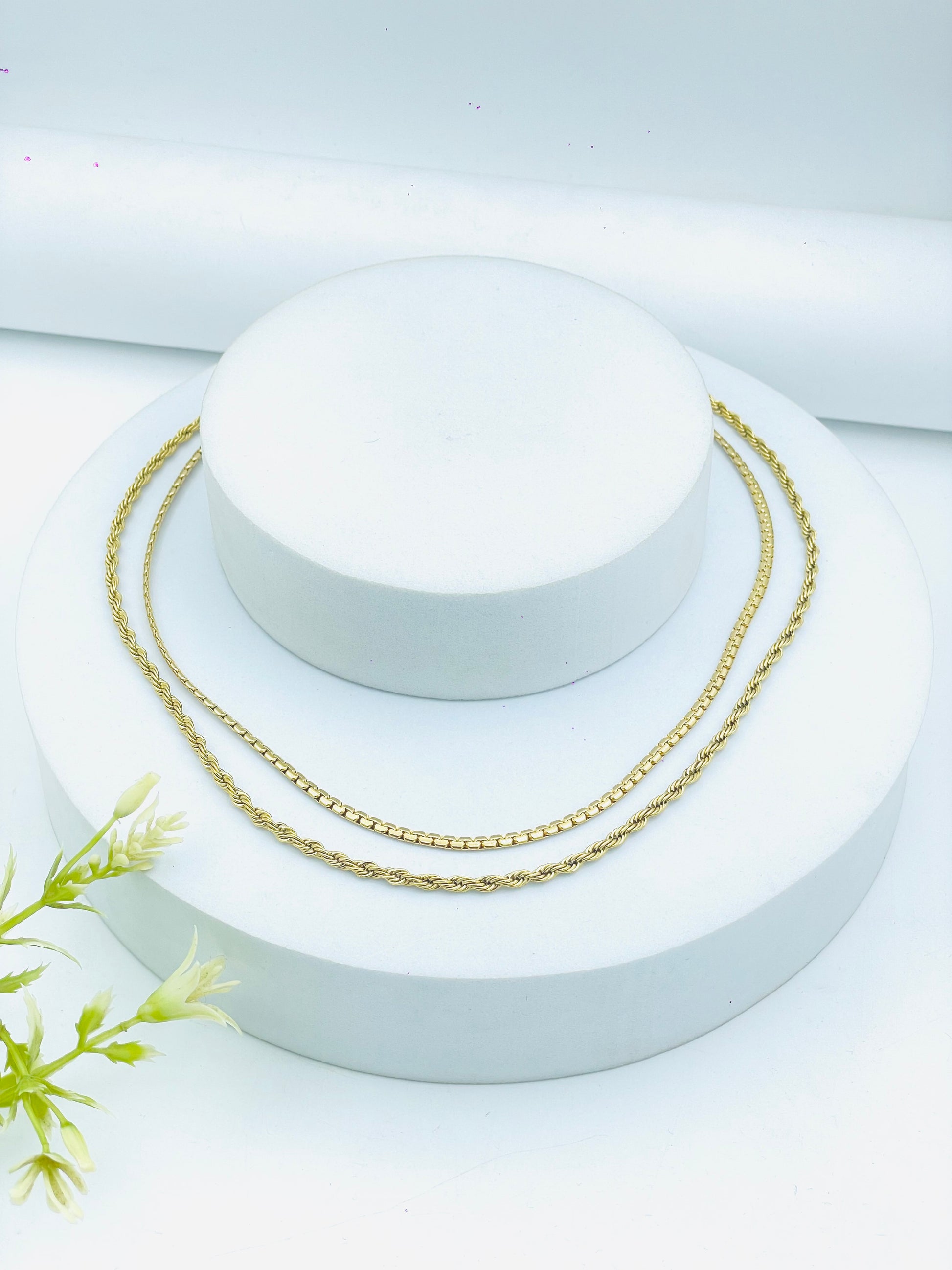 Elegant Gold Double Chain Necklace  Perfect for Any Occasion