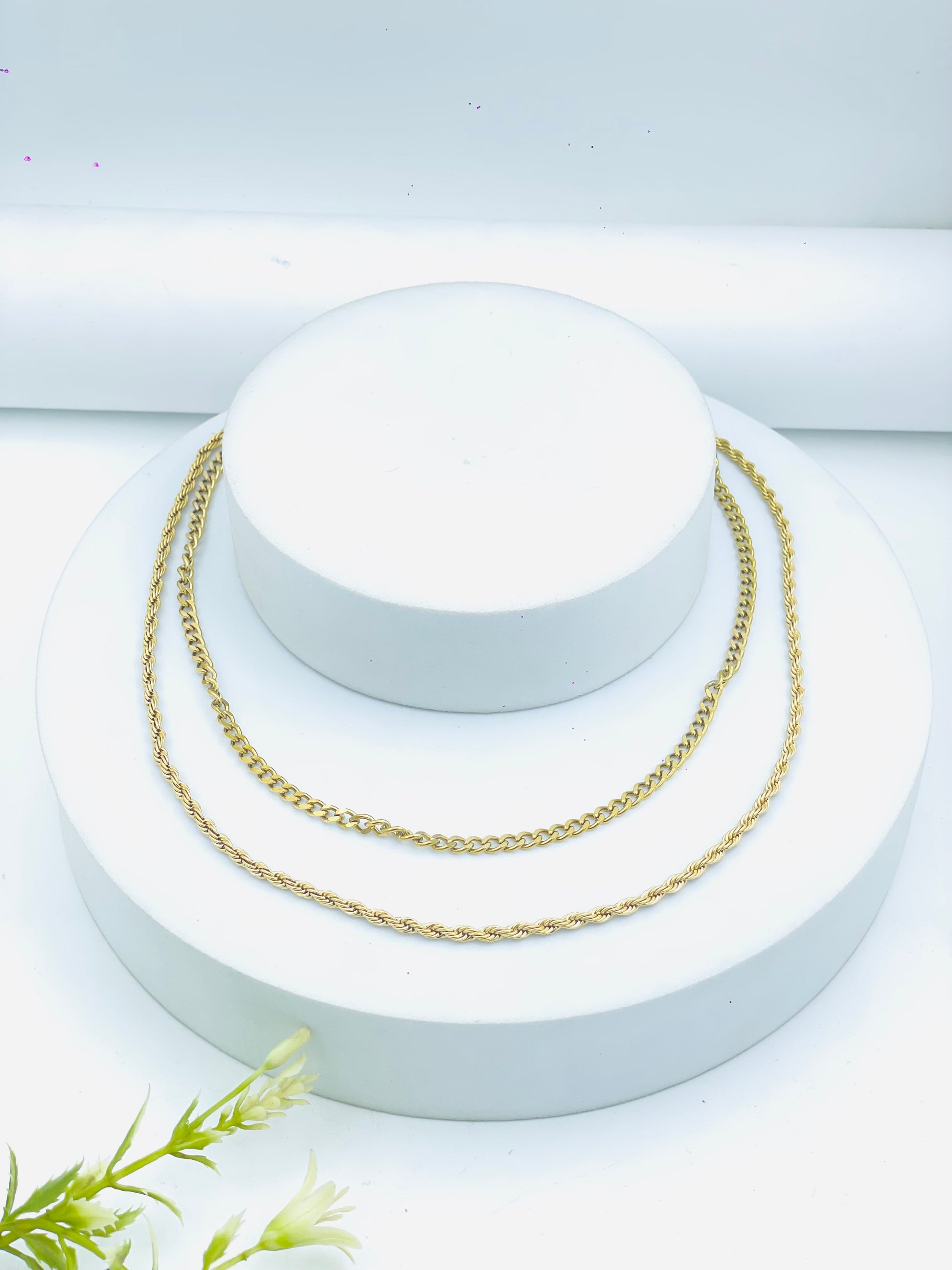 Elegant Gold Twisted Rope Chain Necklace