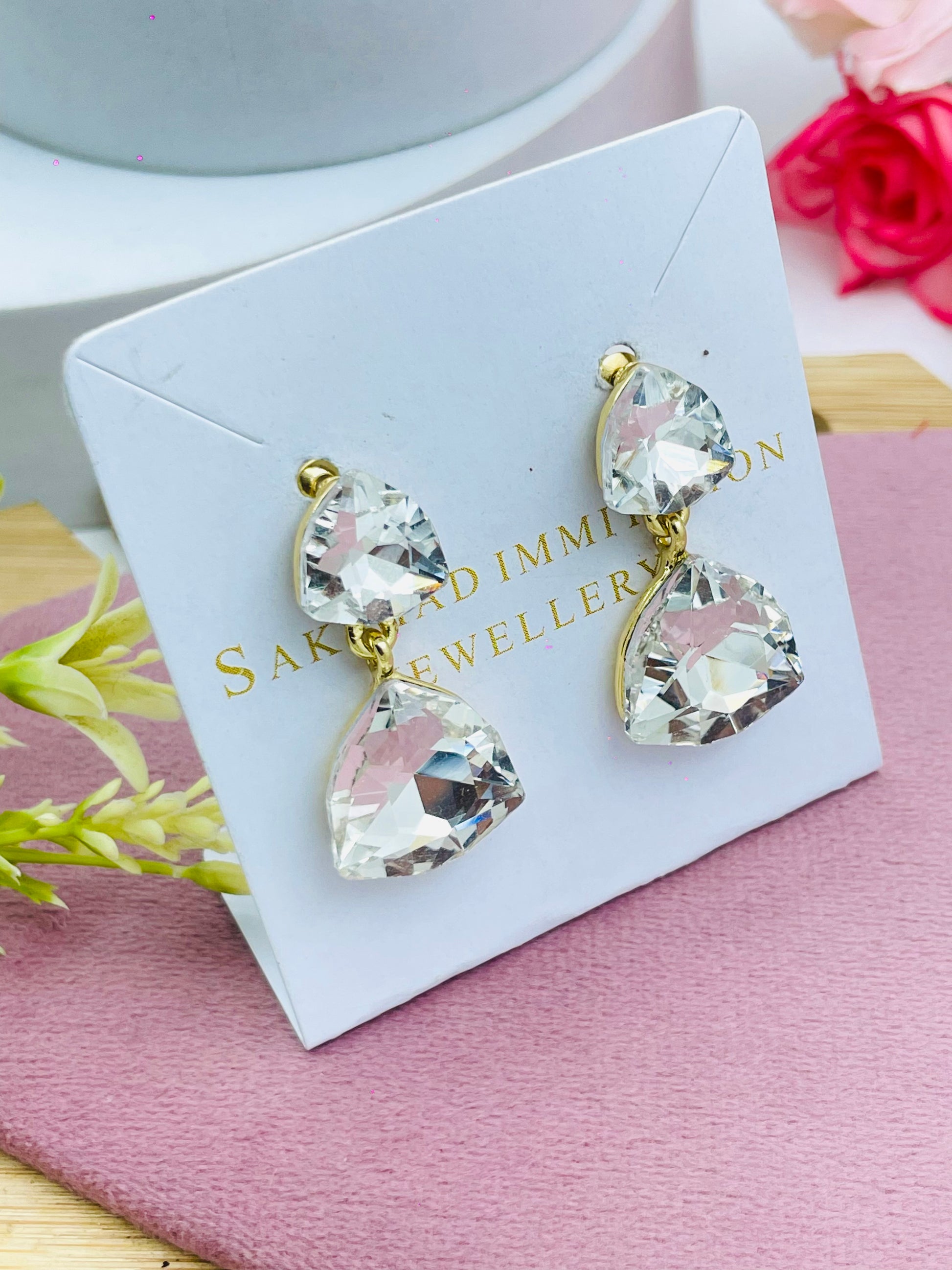 Elegant Crystal Drop Earrings  Perfect for Any Occasion