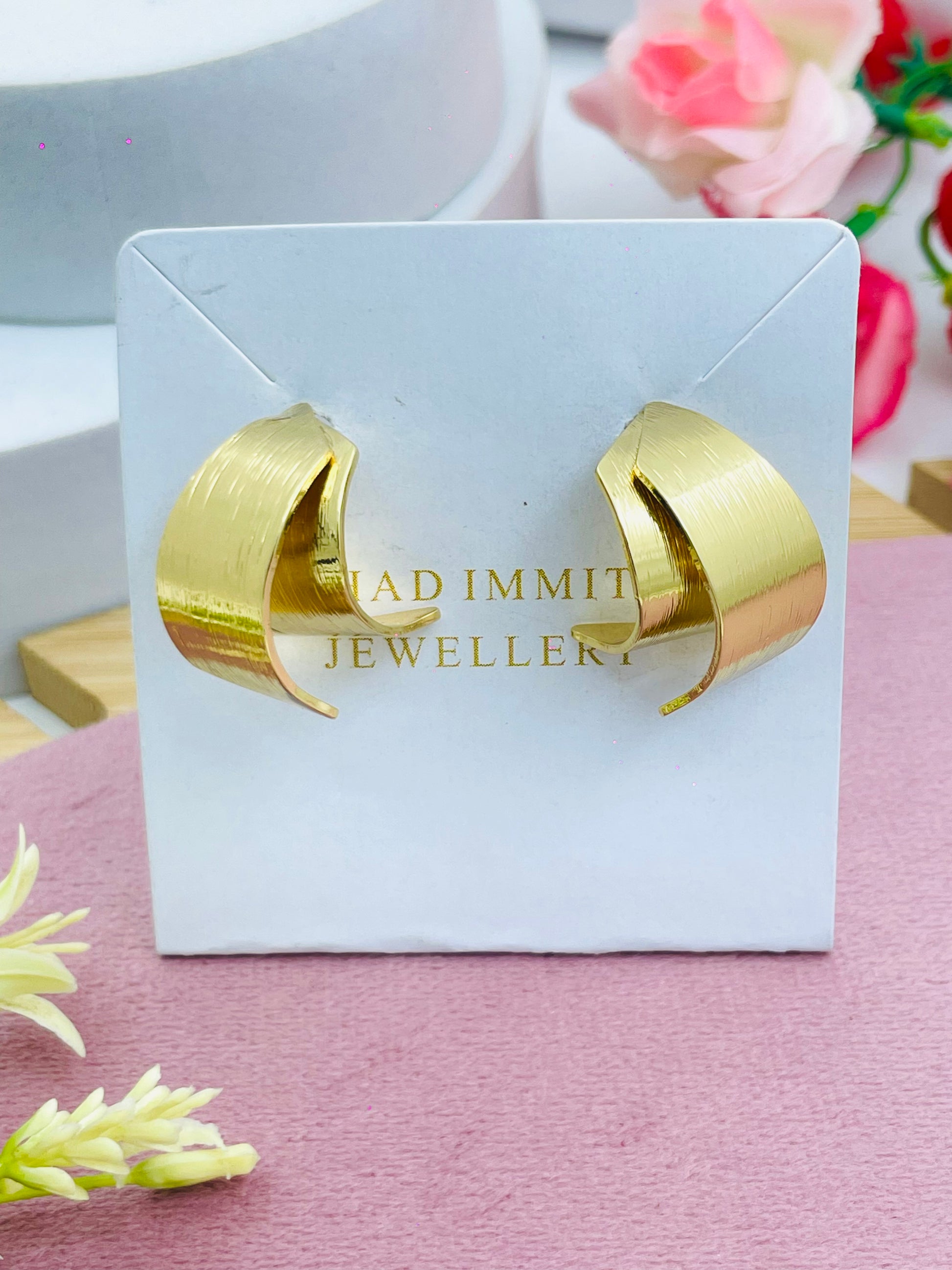 Elegant Gold Tone Wave Earrings for Women