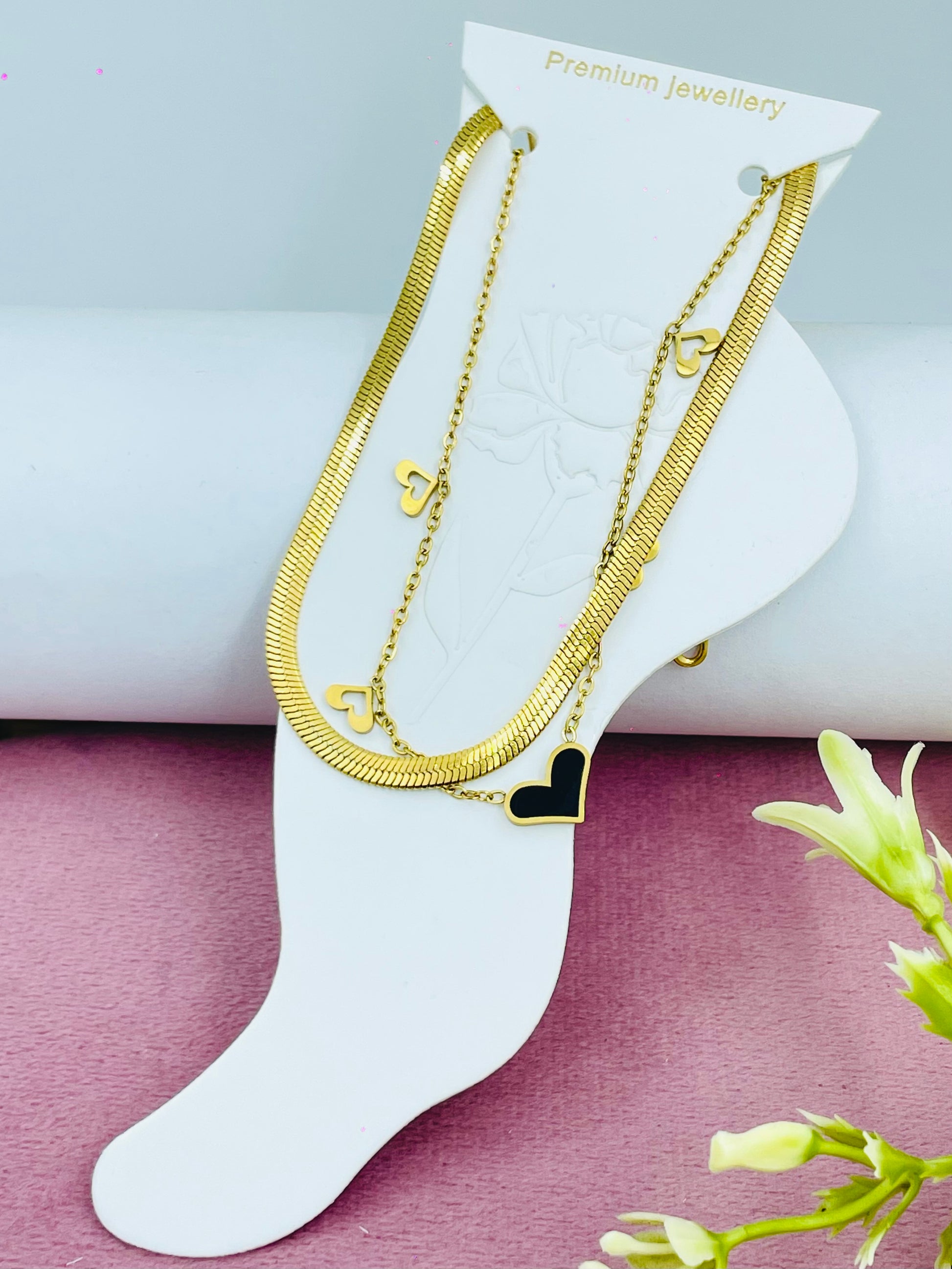 Elegant Gold Heart Pendant anklets Premium Jewellery