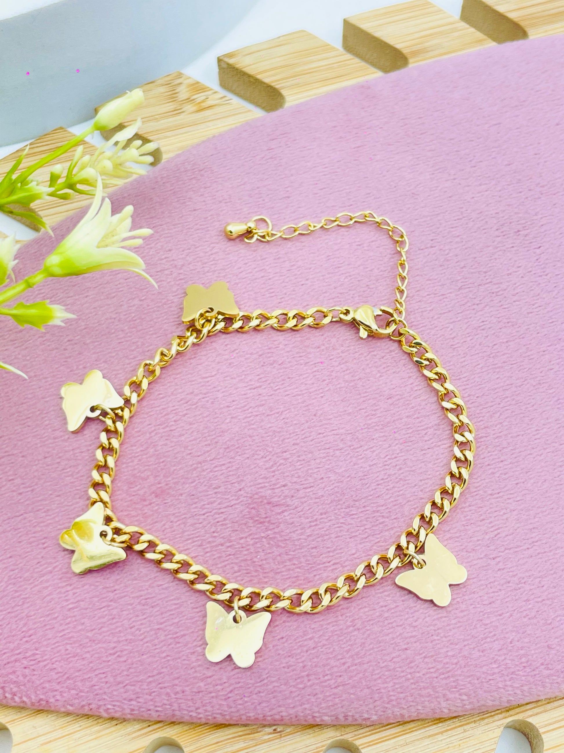 Elegant Gold Butterfly Charm Bracelet for Women