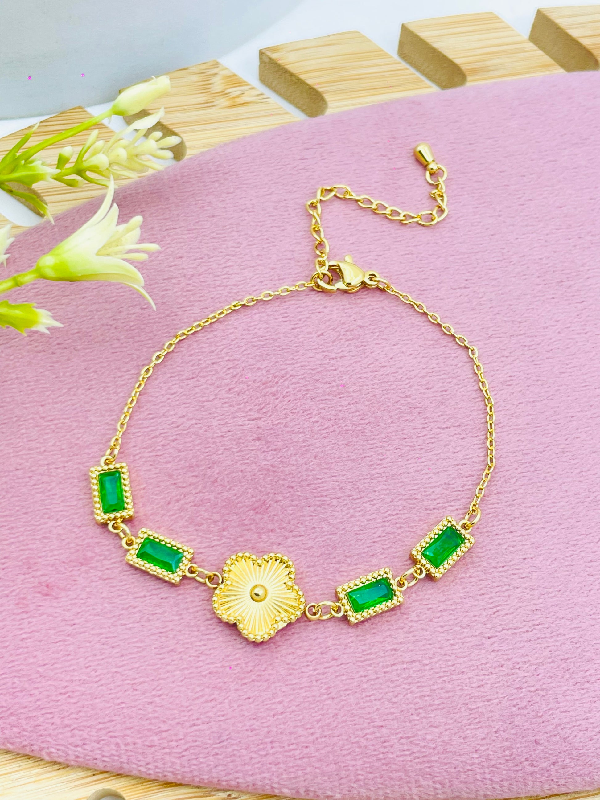 Elegant Gold Chain Bracelet with Green Stones