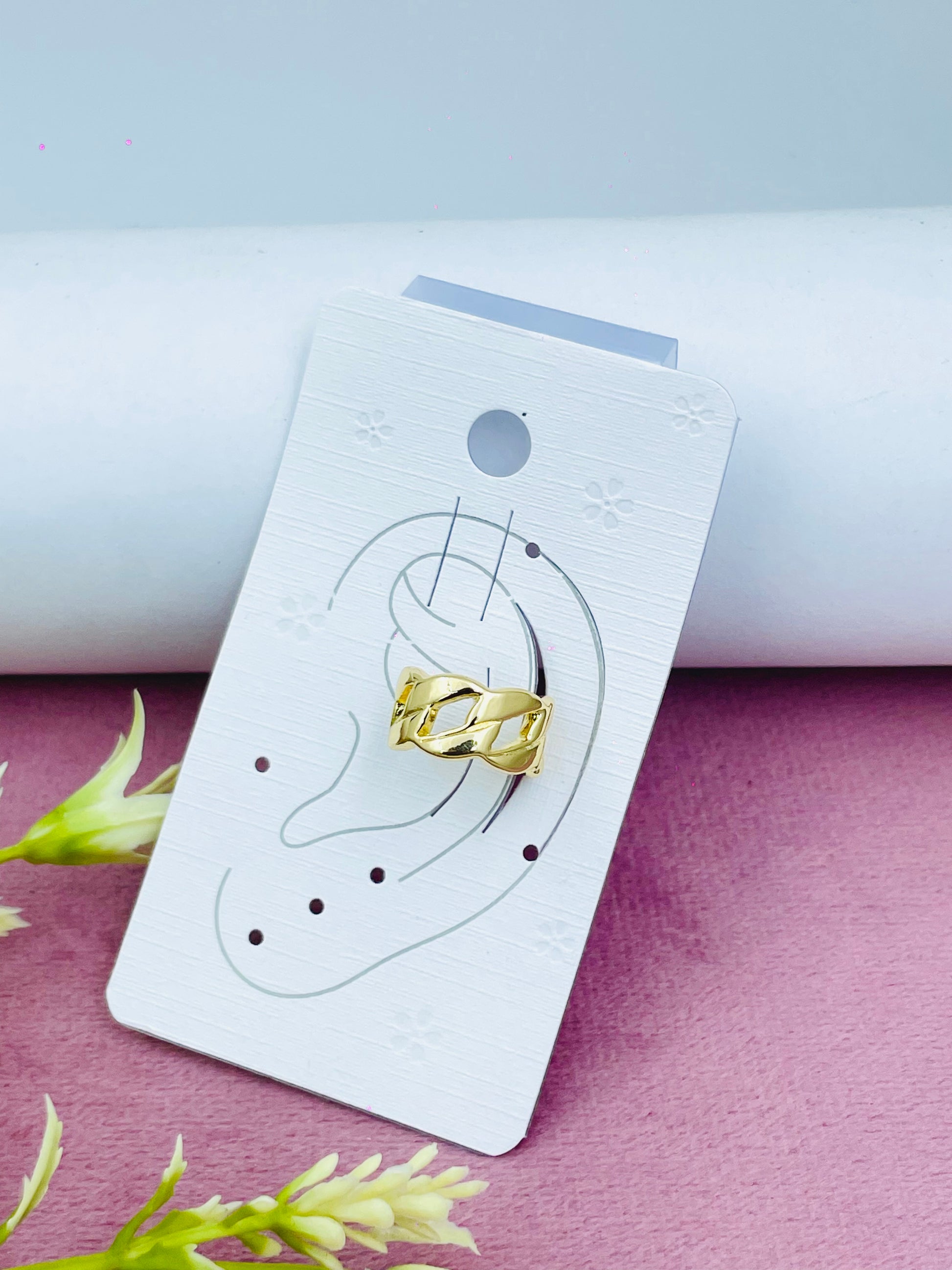 Elegant Gold Chain Ear Cuff  Stylish Ear Accessory