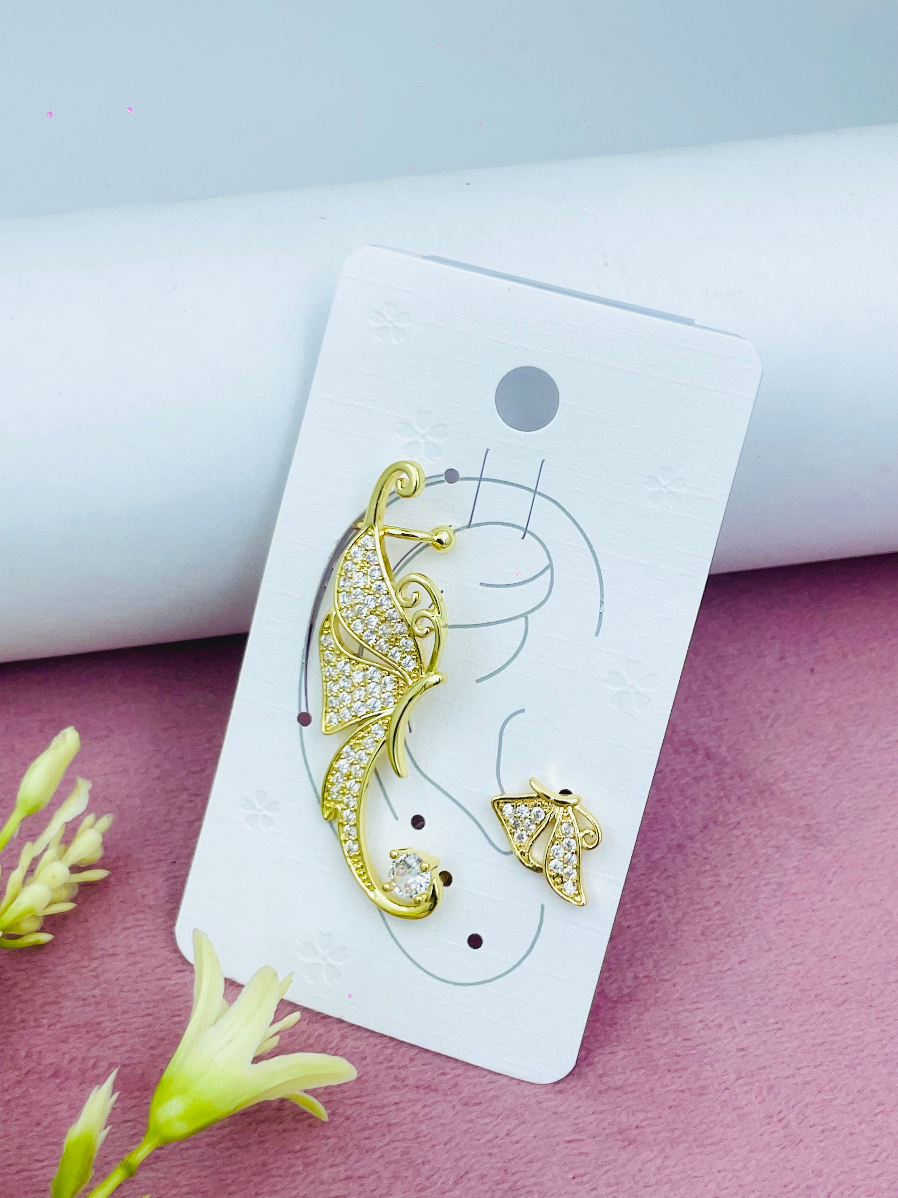 Gold and Diamond Elegant Brooch Set  Perfect for Any Occasion