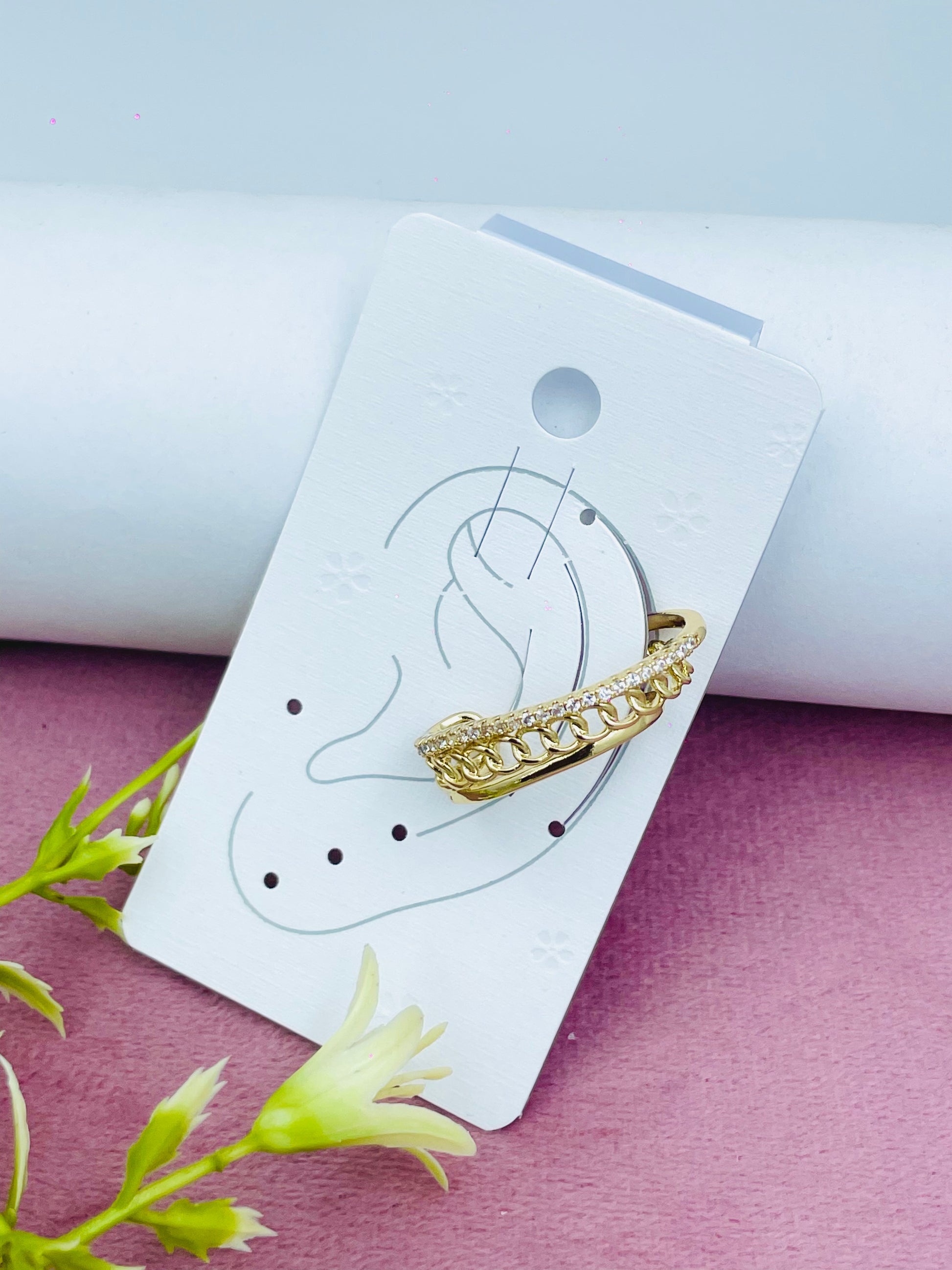 Elegant Gold Diamond Leaf Ear Cuff Jewelry