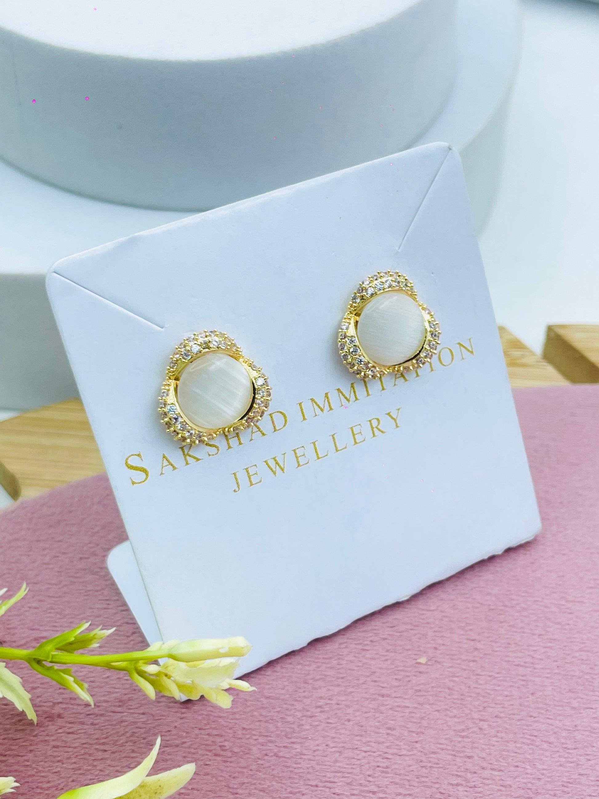 Elegant Gold and Pearl Stud Earrings