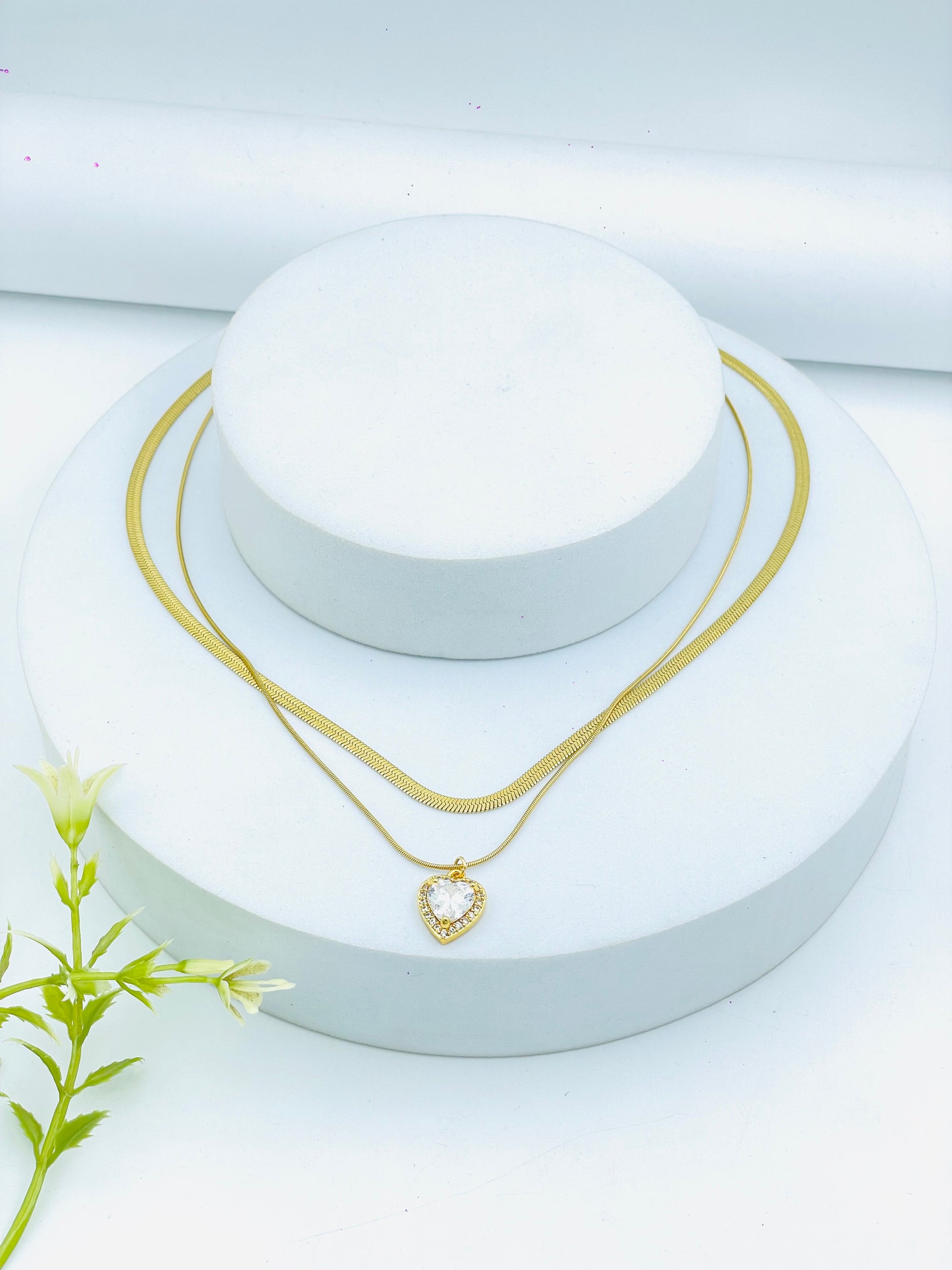 Elegant Gold Heart Pendant Necklace
