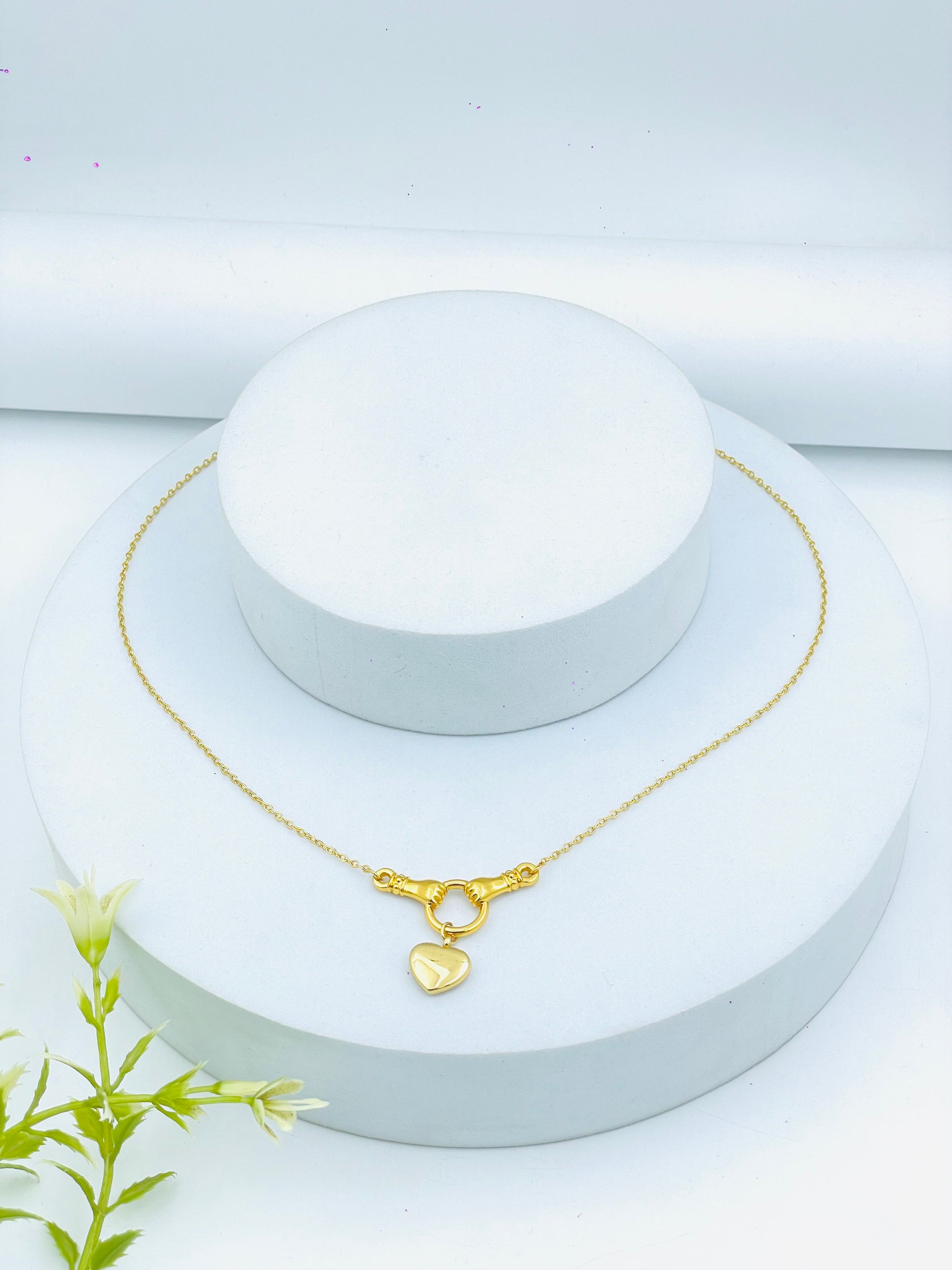 Elegant Gold Heart Pendant Necklace