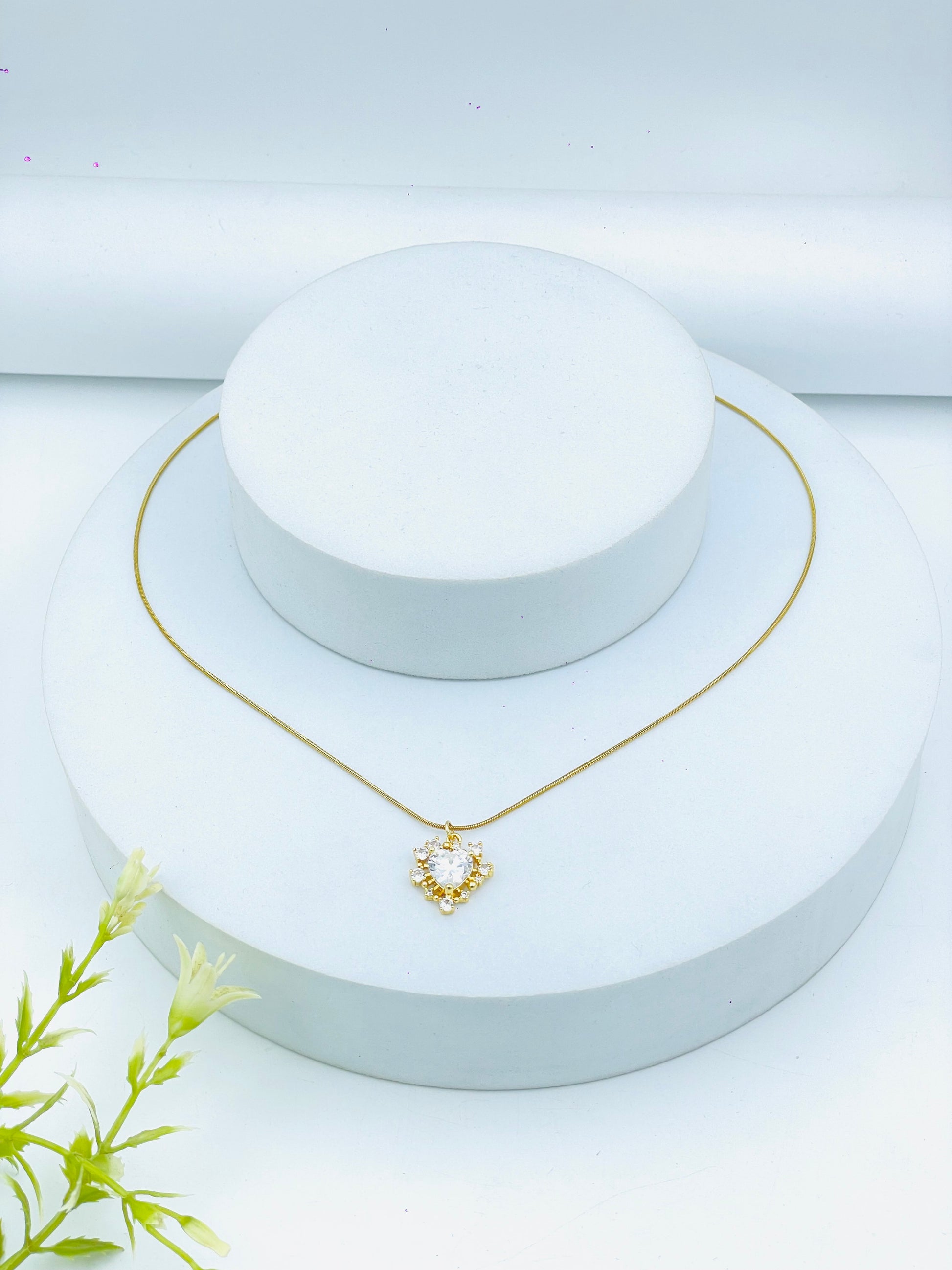 Elegant Gold Necklace with Floral Pendant  Timeless Jewelry