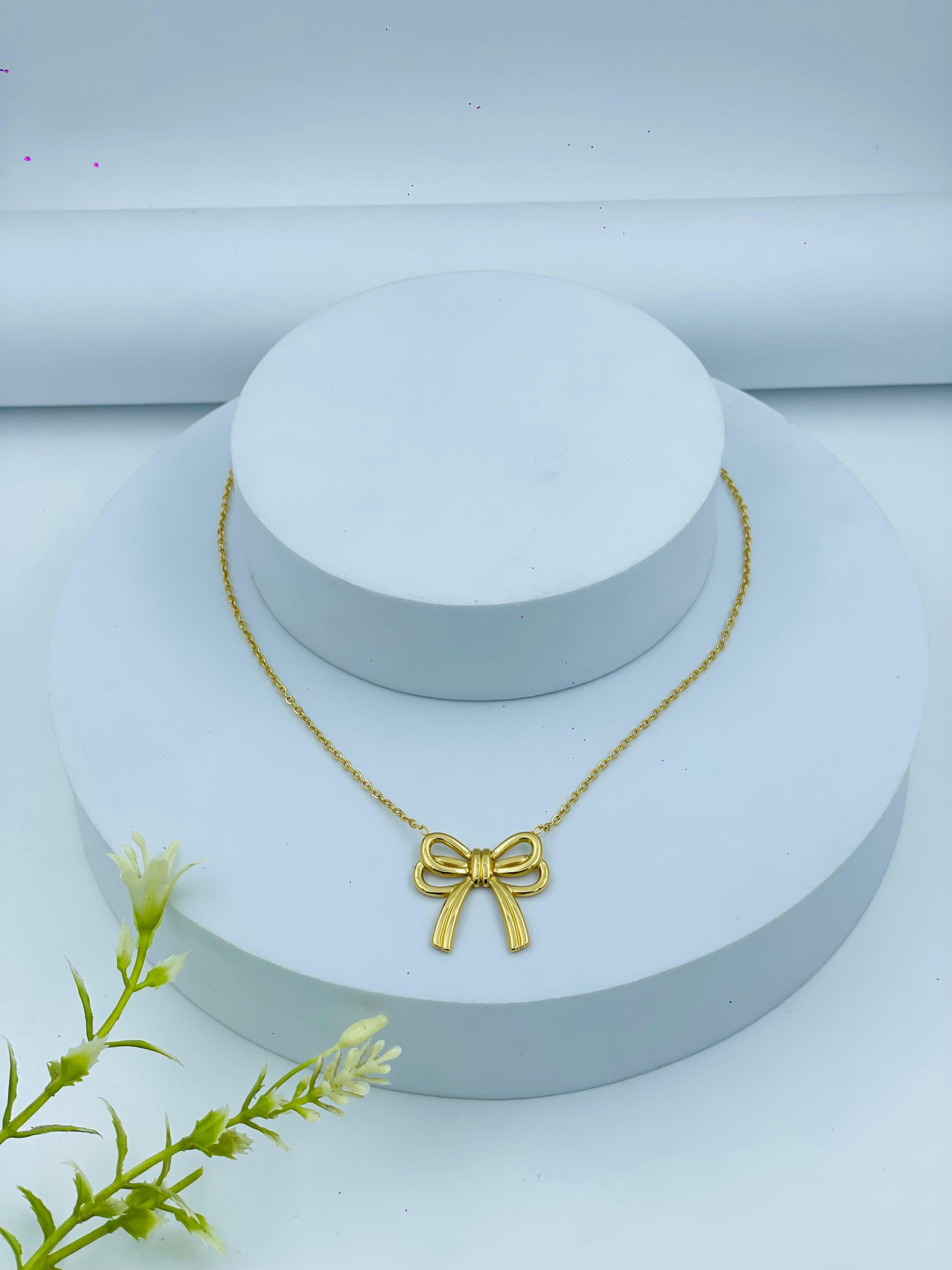 Minimal Gold Branch Necklace with Colorful Gem Accents – Nature-Inspired Elegance