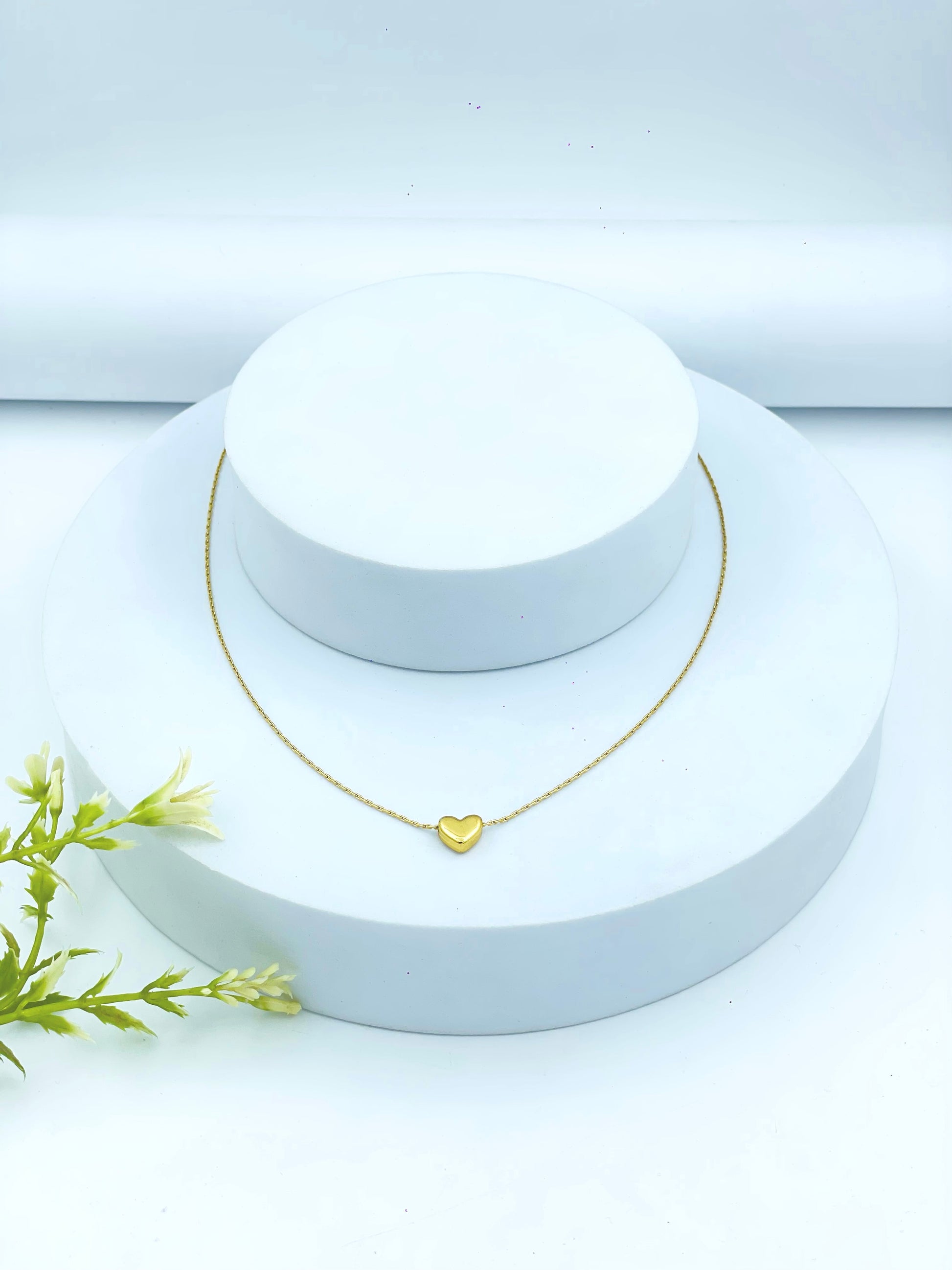 Elegant Gold Heart Pendant Necklace