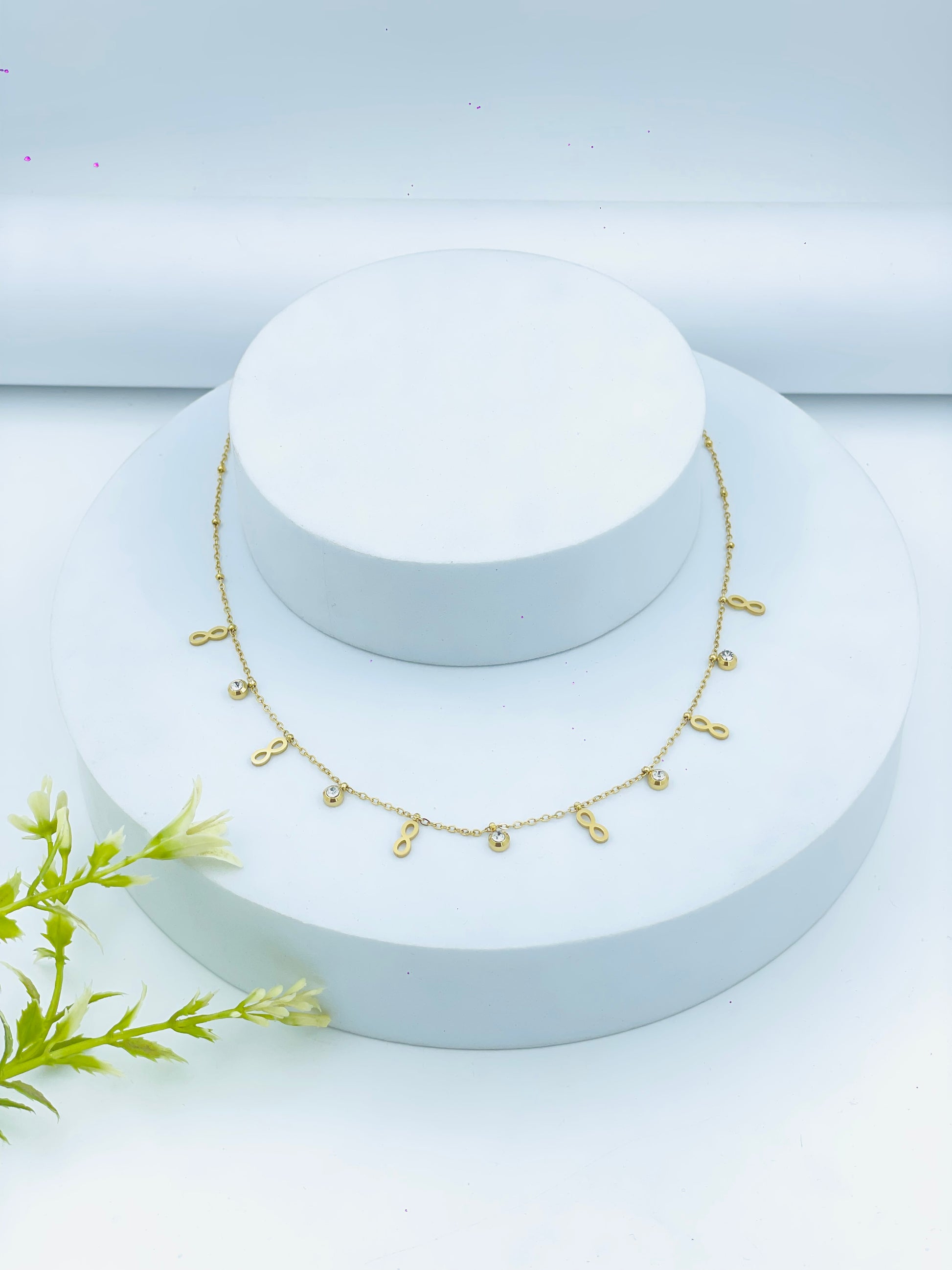 Elegant Gold Necklaces with Dangle Charms