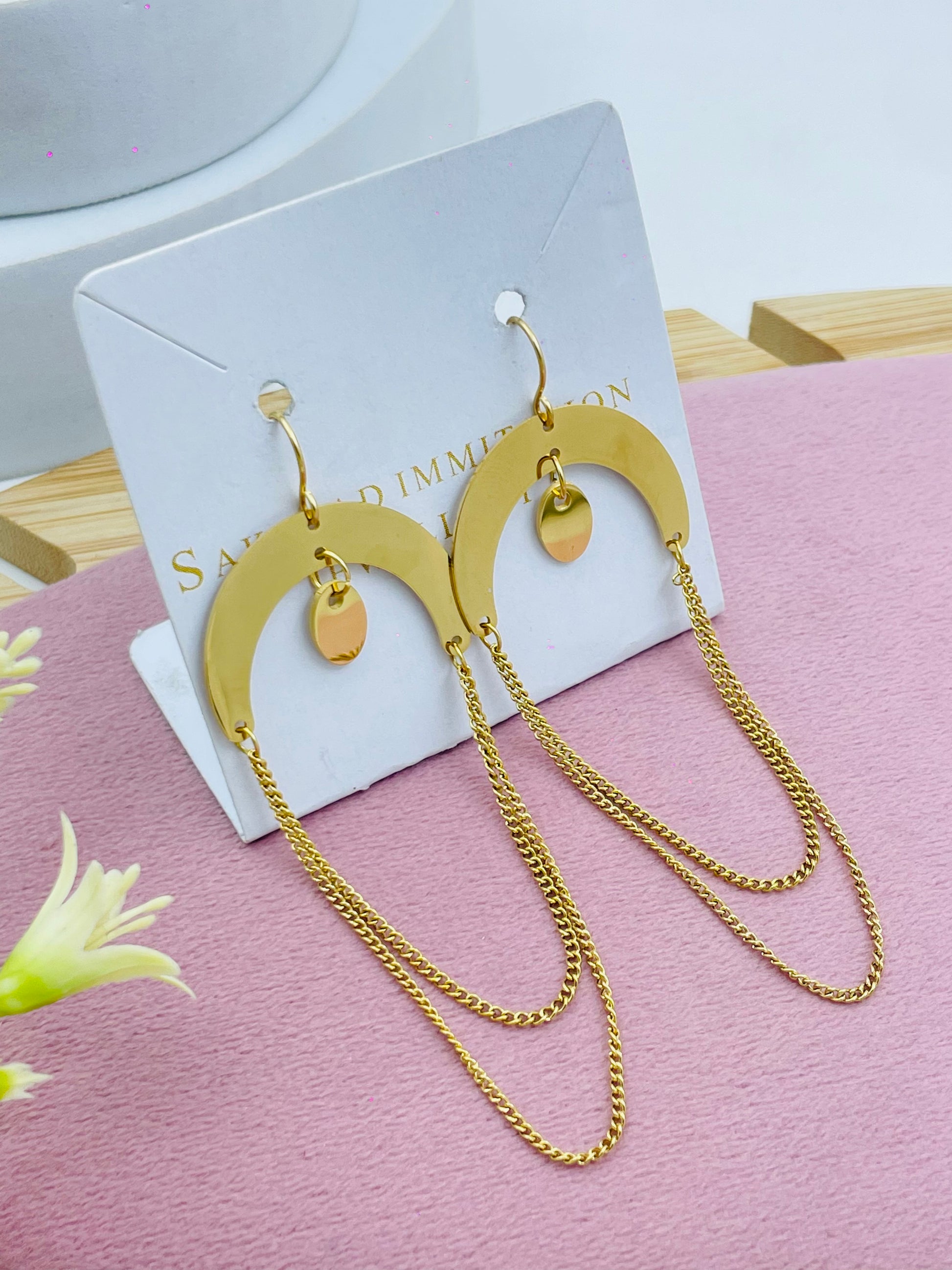 Elegant Gold Crescent Chain Dangle Earrings