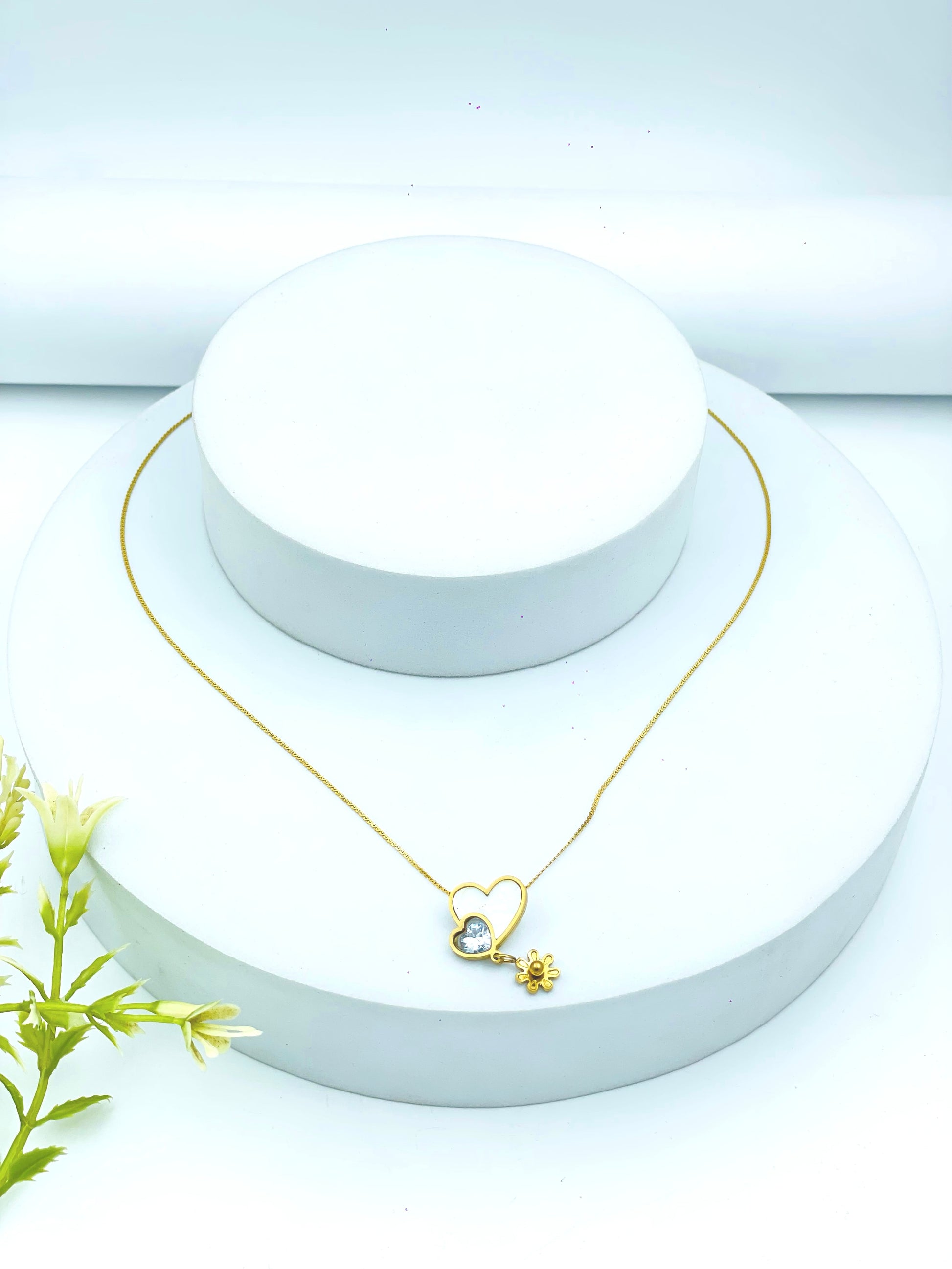 Elegant Heart and Paw Pendant Necklace for Animal Lovers