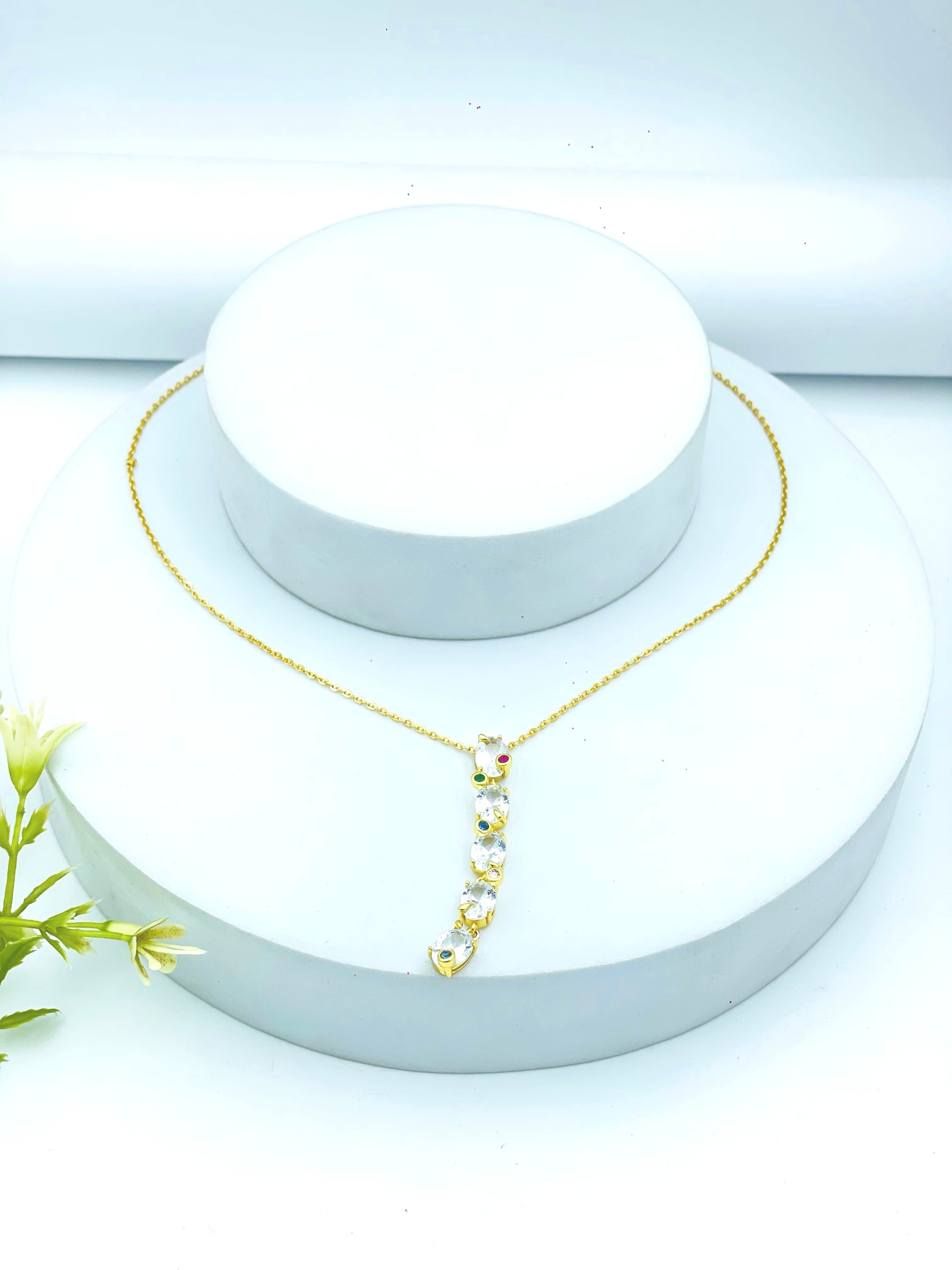 Elegant Gold Plated Pendant Necklace